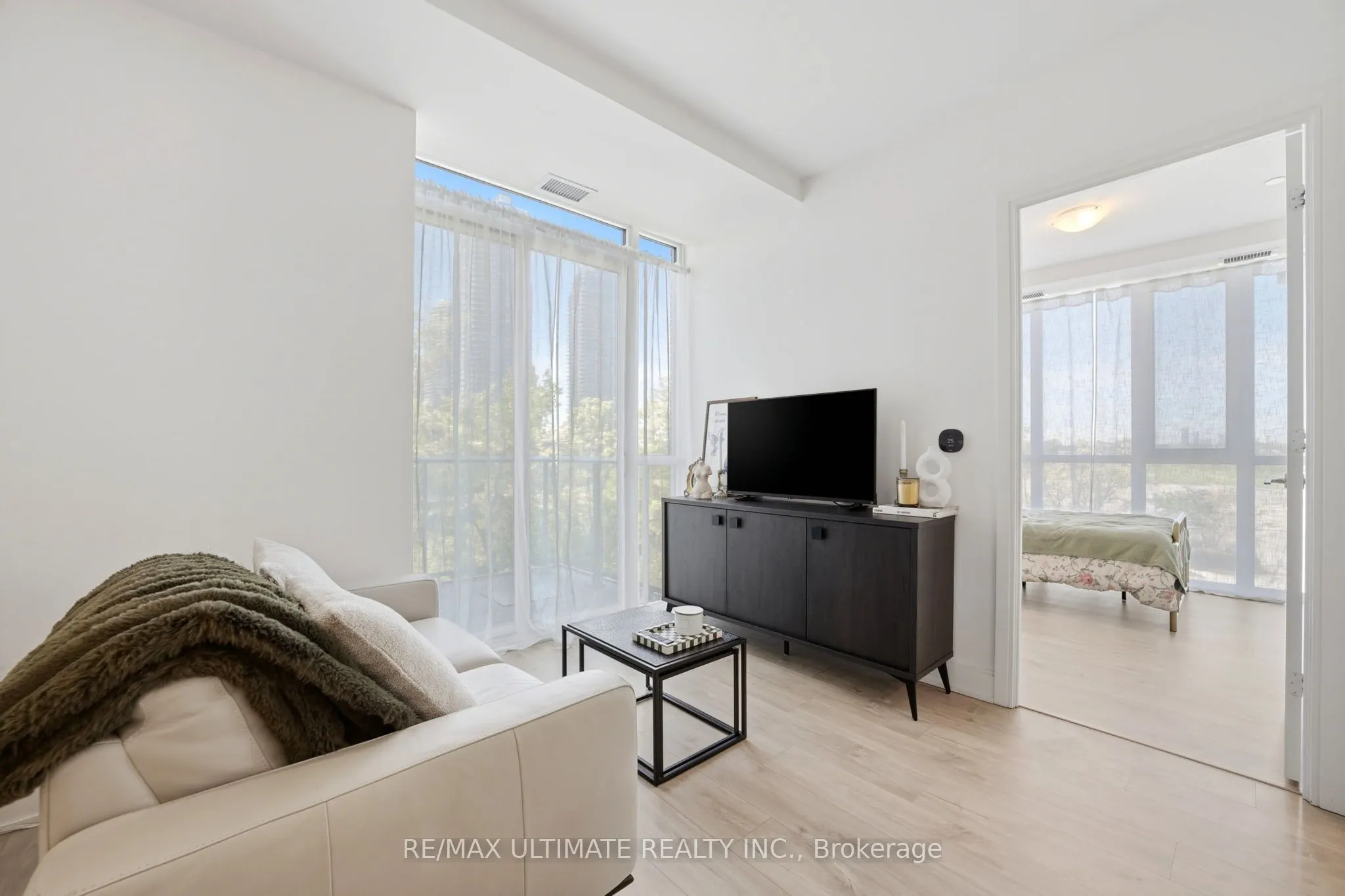 70 Annie Craig Drive #402