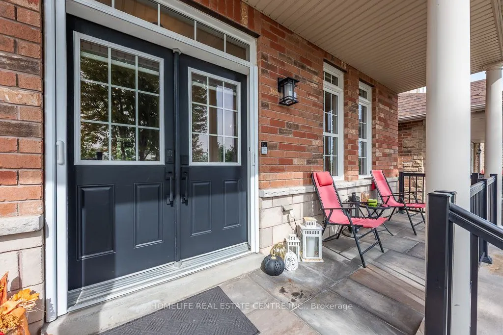 26 Imperial Lakes Drive