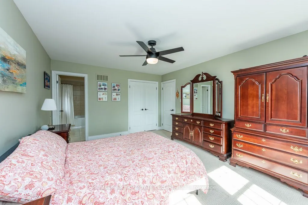 26 Imperial Lakes Drive