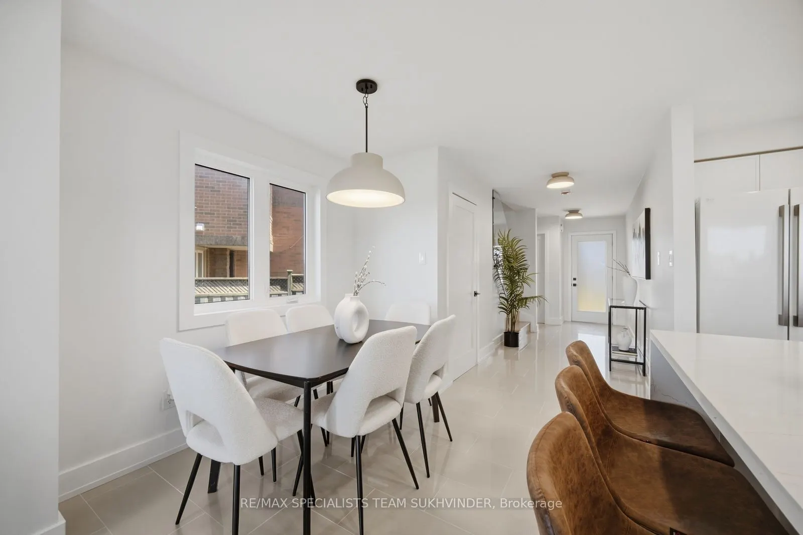 18 Alderbrook Place