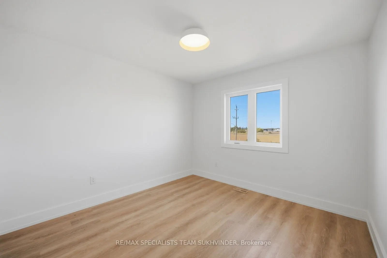 18 Alderbrook Place