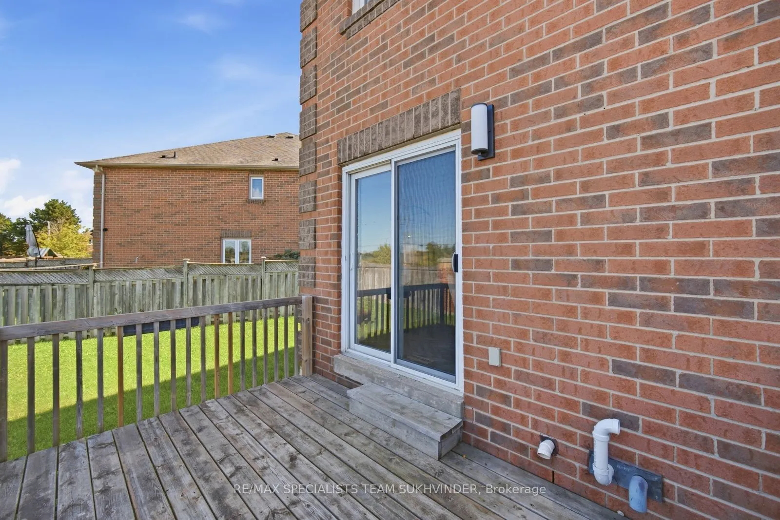 18 Alderbrook Place
