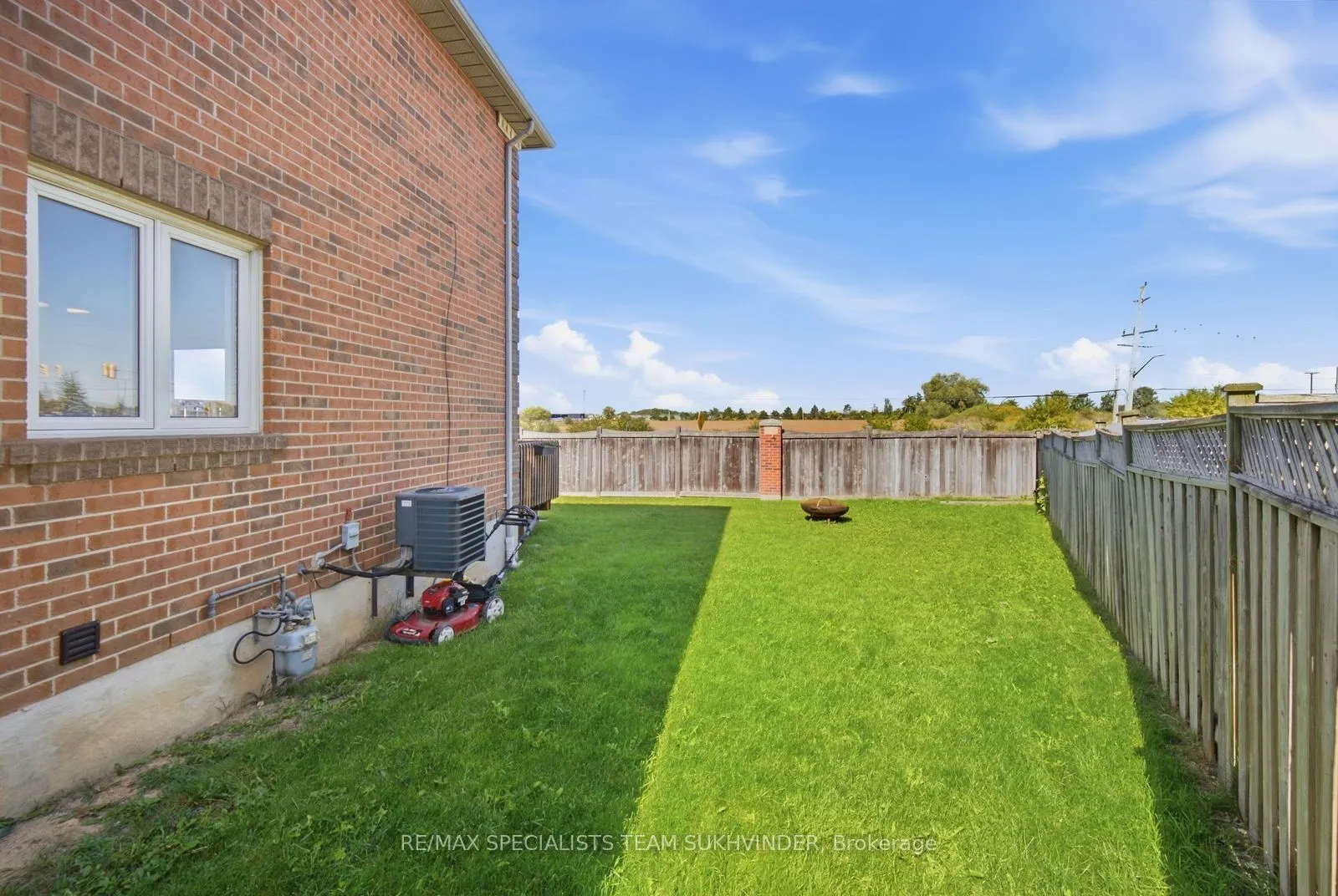 18 Alderbrook Place