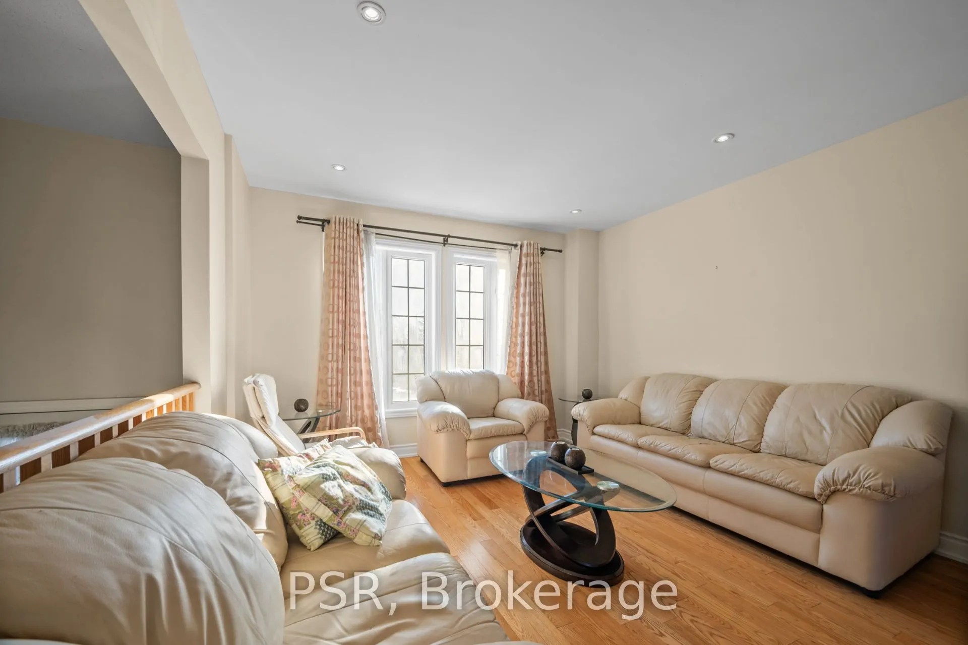 17 Andrika Court