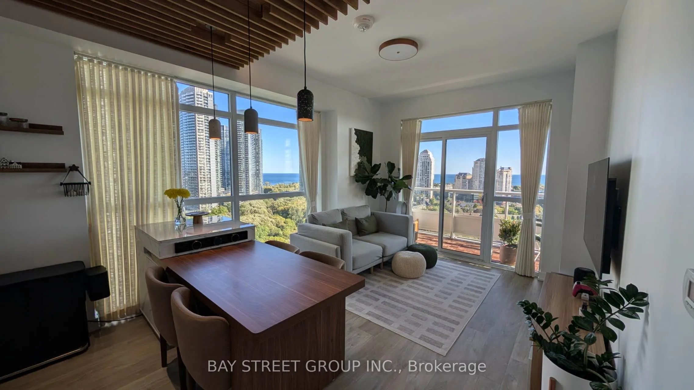 251 Manitoba Street #1604