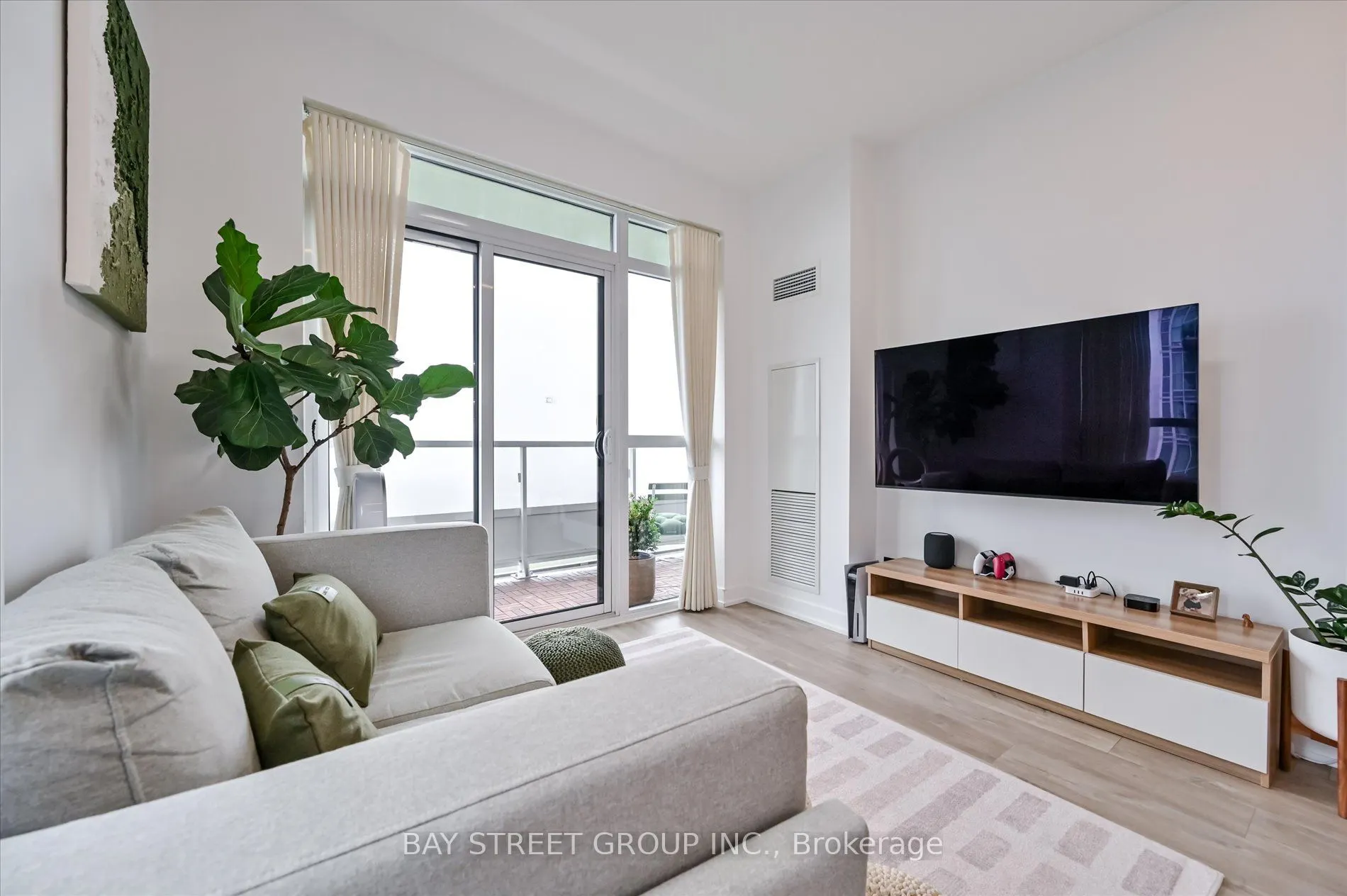 251 Manitoba Street #1604