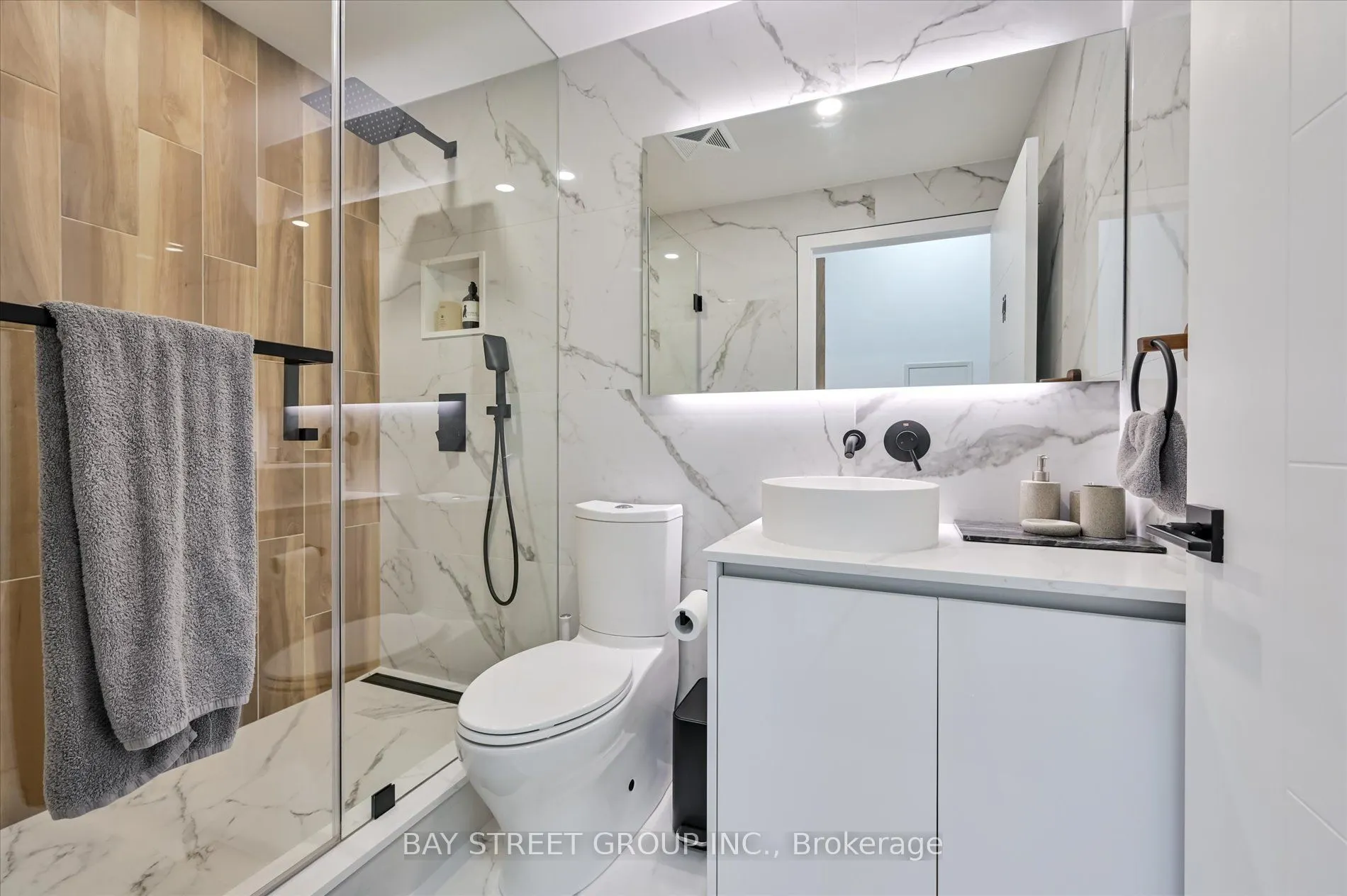 251 Manitoba Street #1604