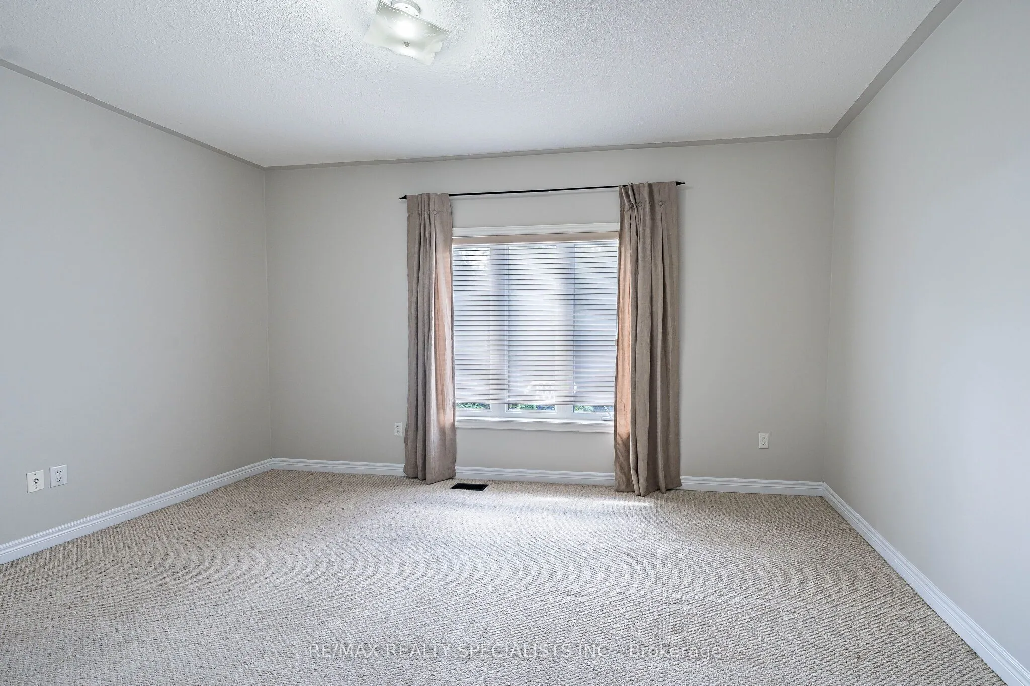 27 Nailsworth Crescent