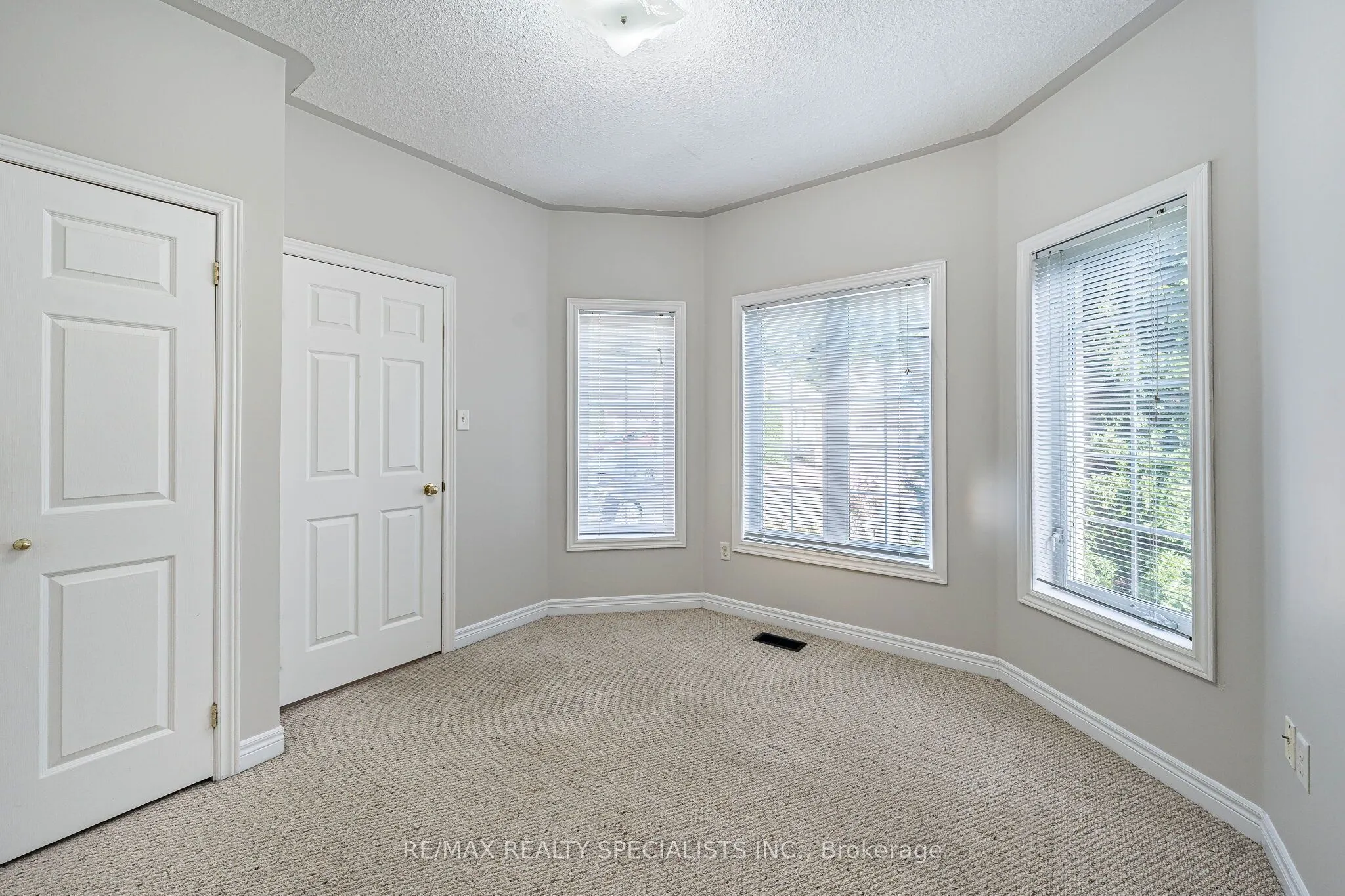 27 Nailsworth Crescent