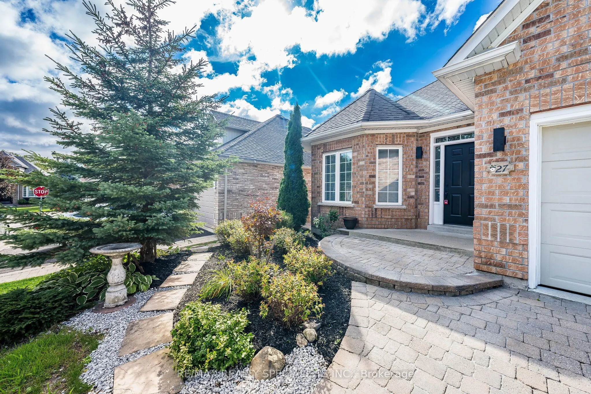 27 Nailsworth Crescent