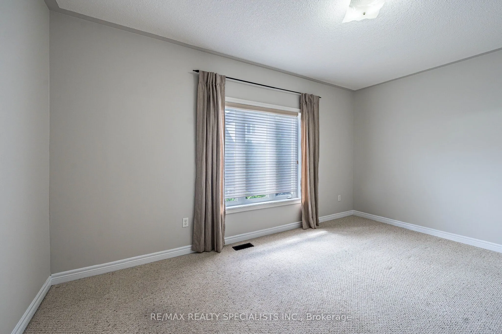 27 Nailsworth Crescent