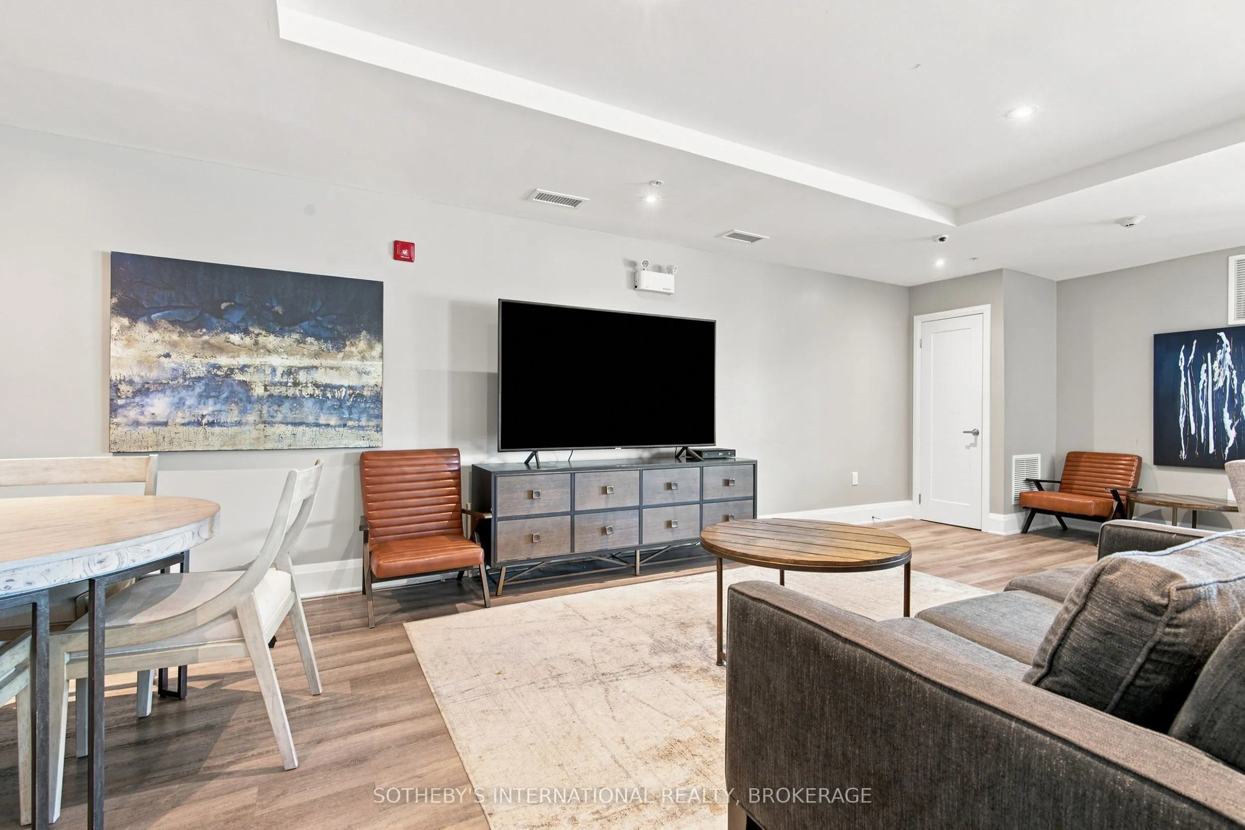 610 Farmstead Drive #126