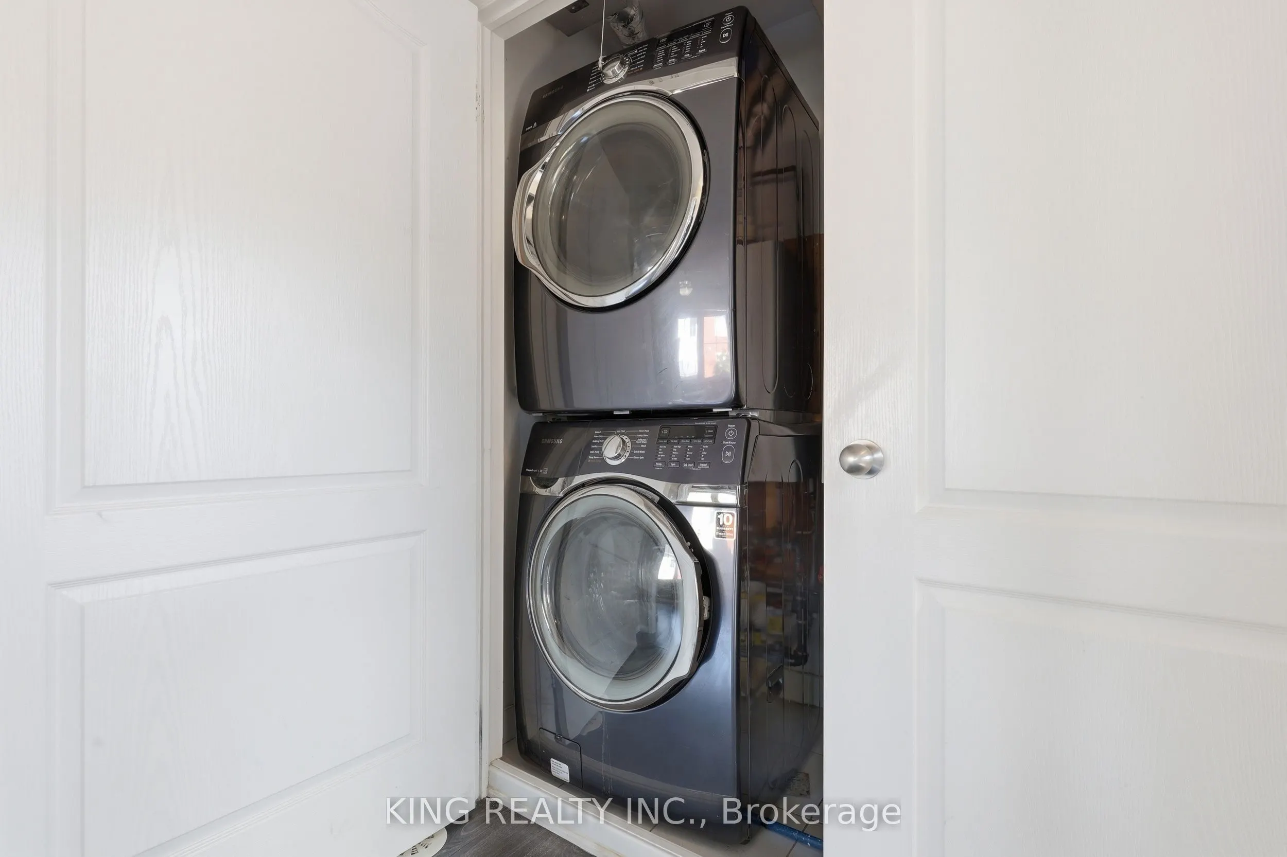 35 Hays Boulevard #8