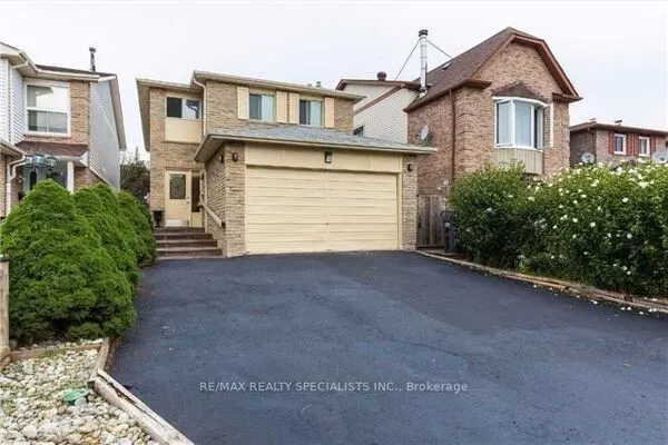52 Abelard Avenue