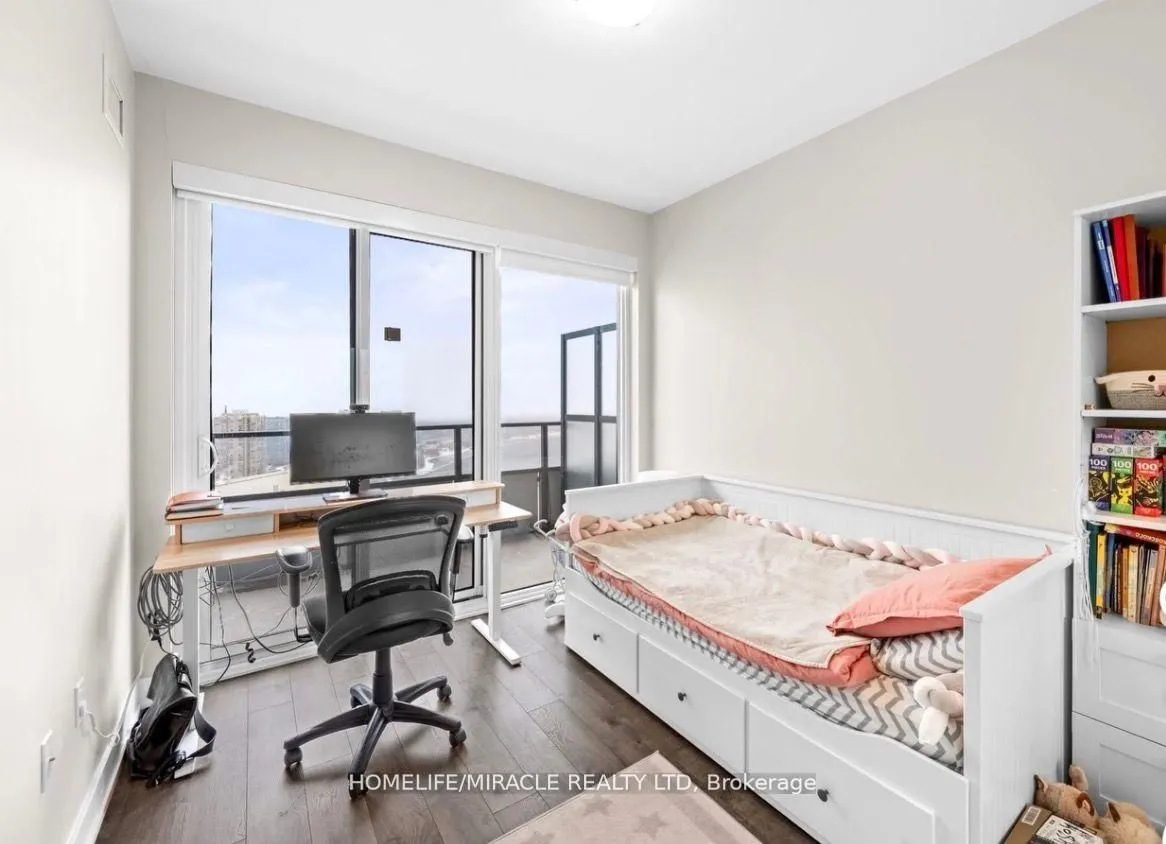 20 Shore Breeze Drive #4804