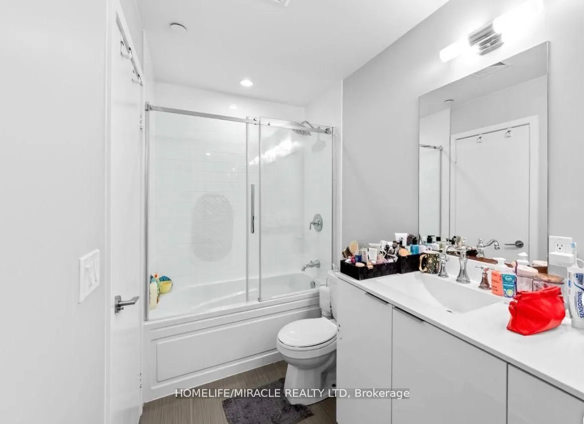 20 Shore Breeze Drive #4804