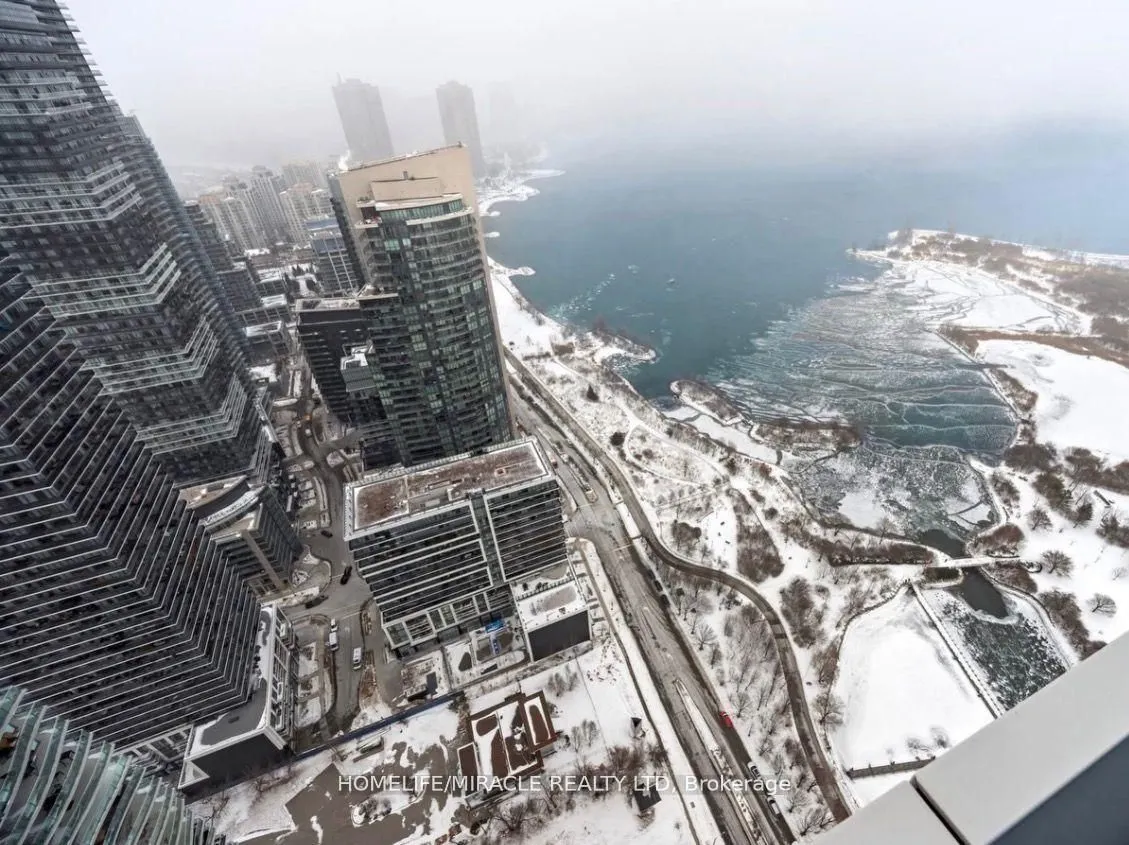20 Shore Breeze Drive #4804