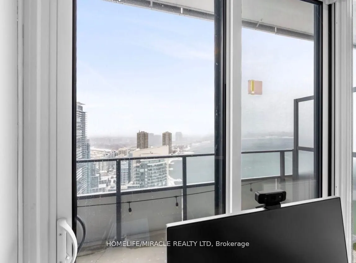 20 Shore Breeze Drive #4804