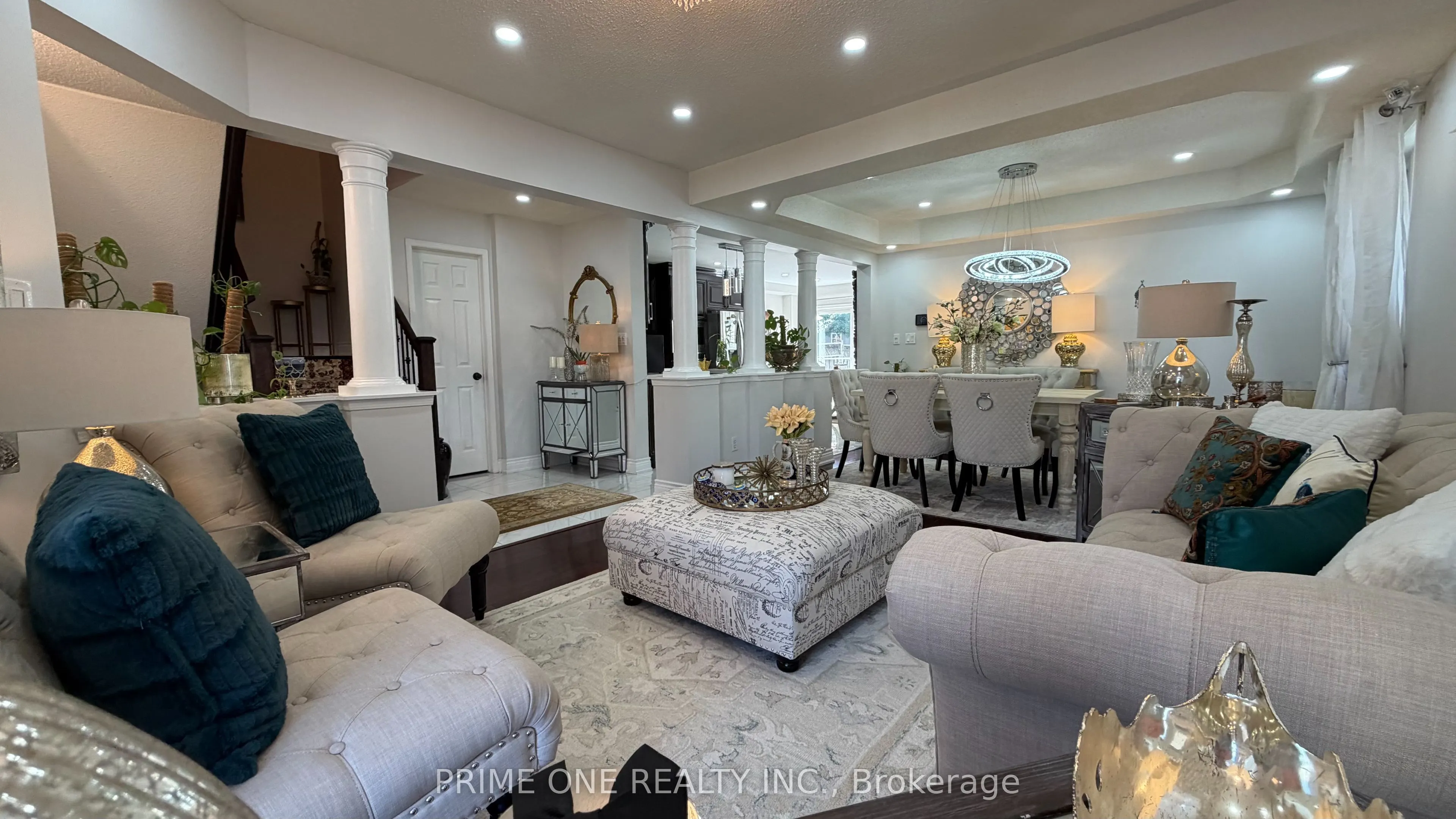 3284 Cactus Gate