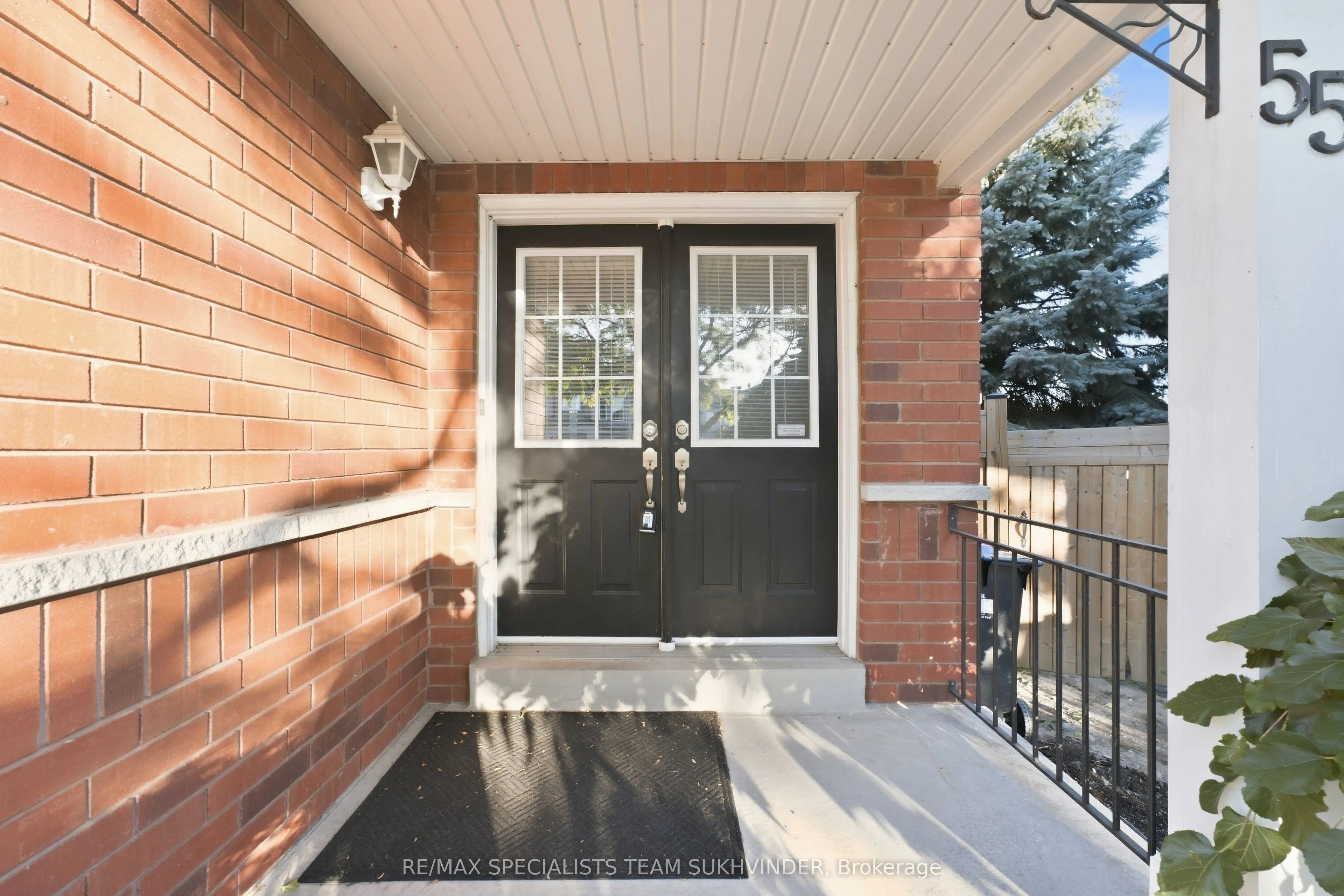 55 Frank Johnston Road