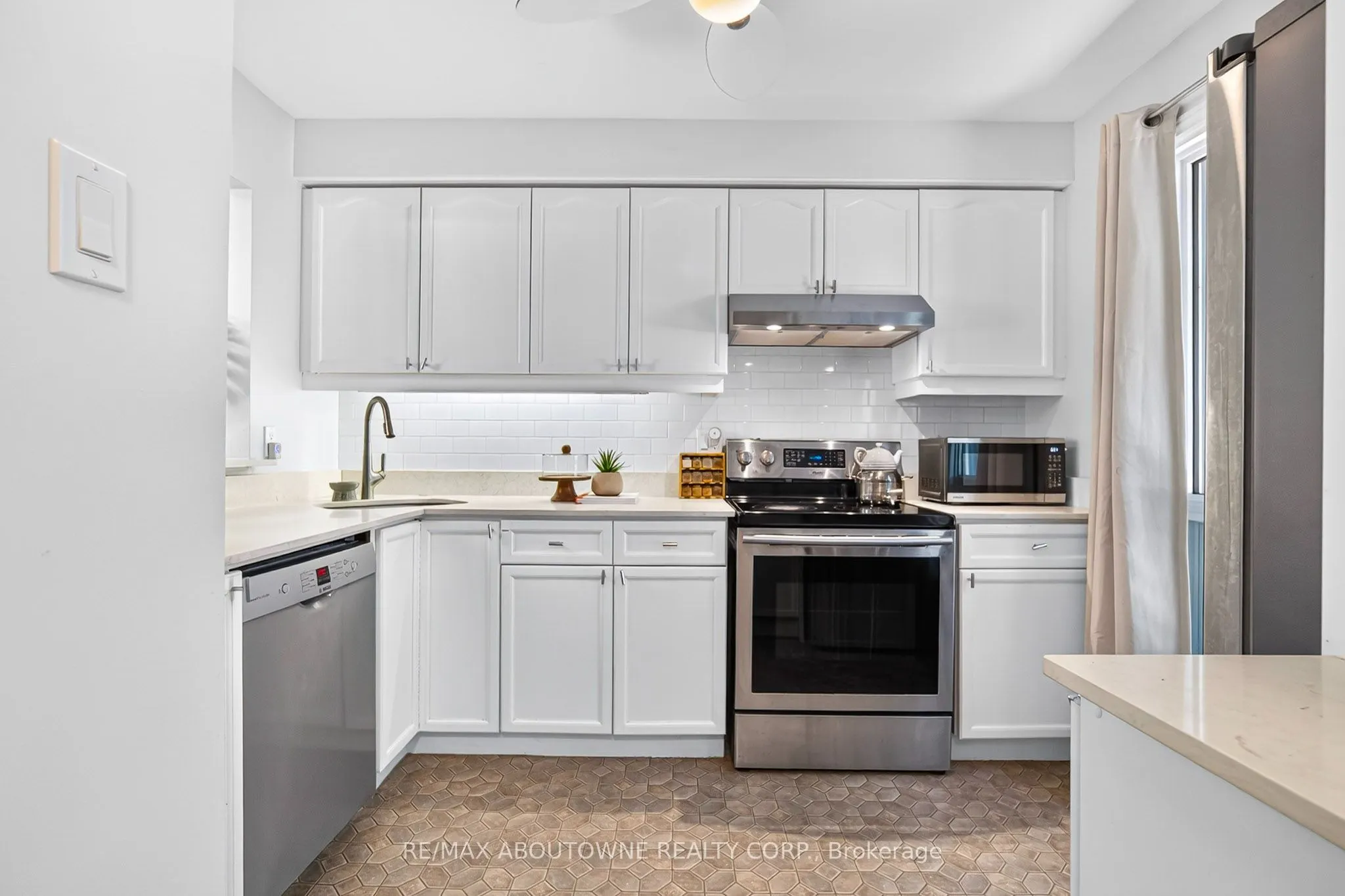 1517 Elm Road #9