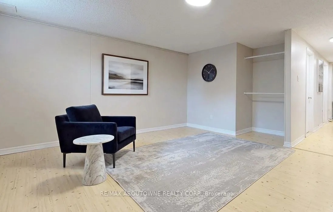 1517 Elm Road #9
