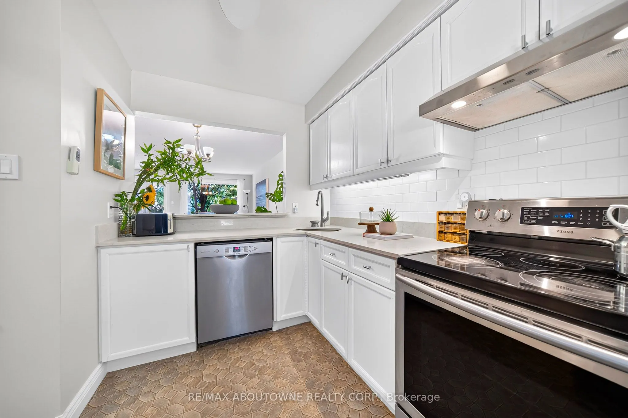 1517 Elm Road #9