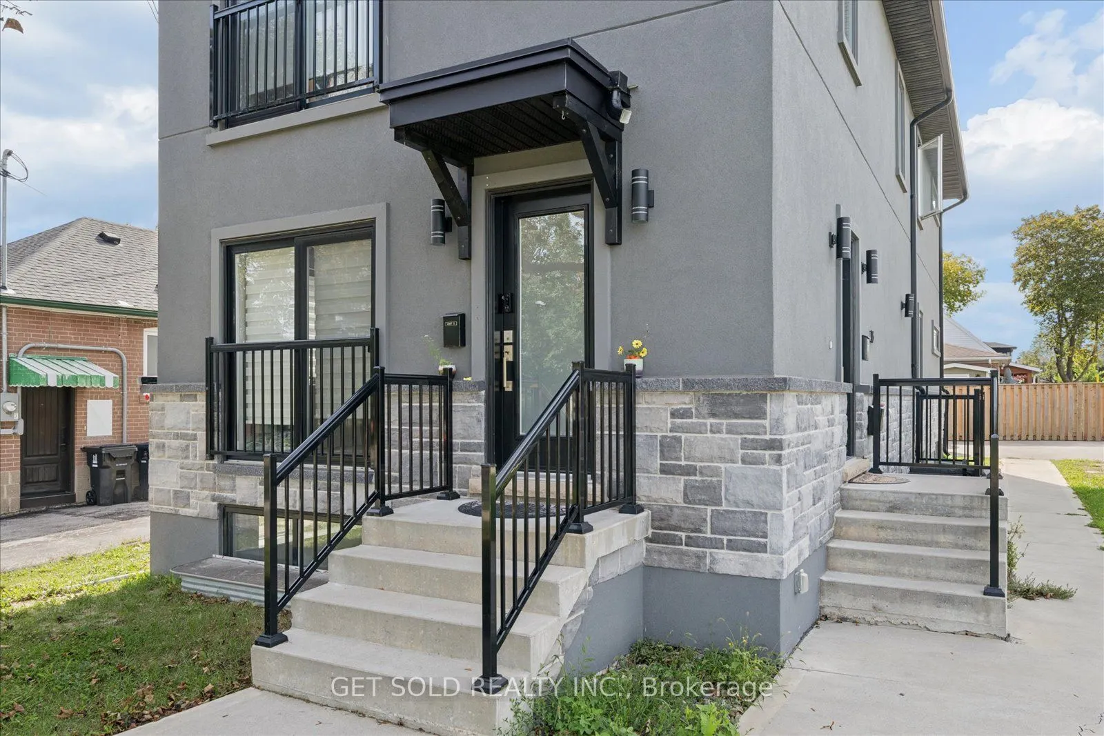 15 Burrard Road
