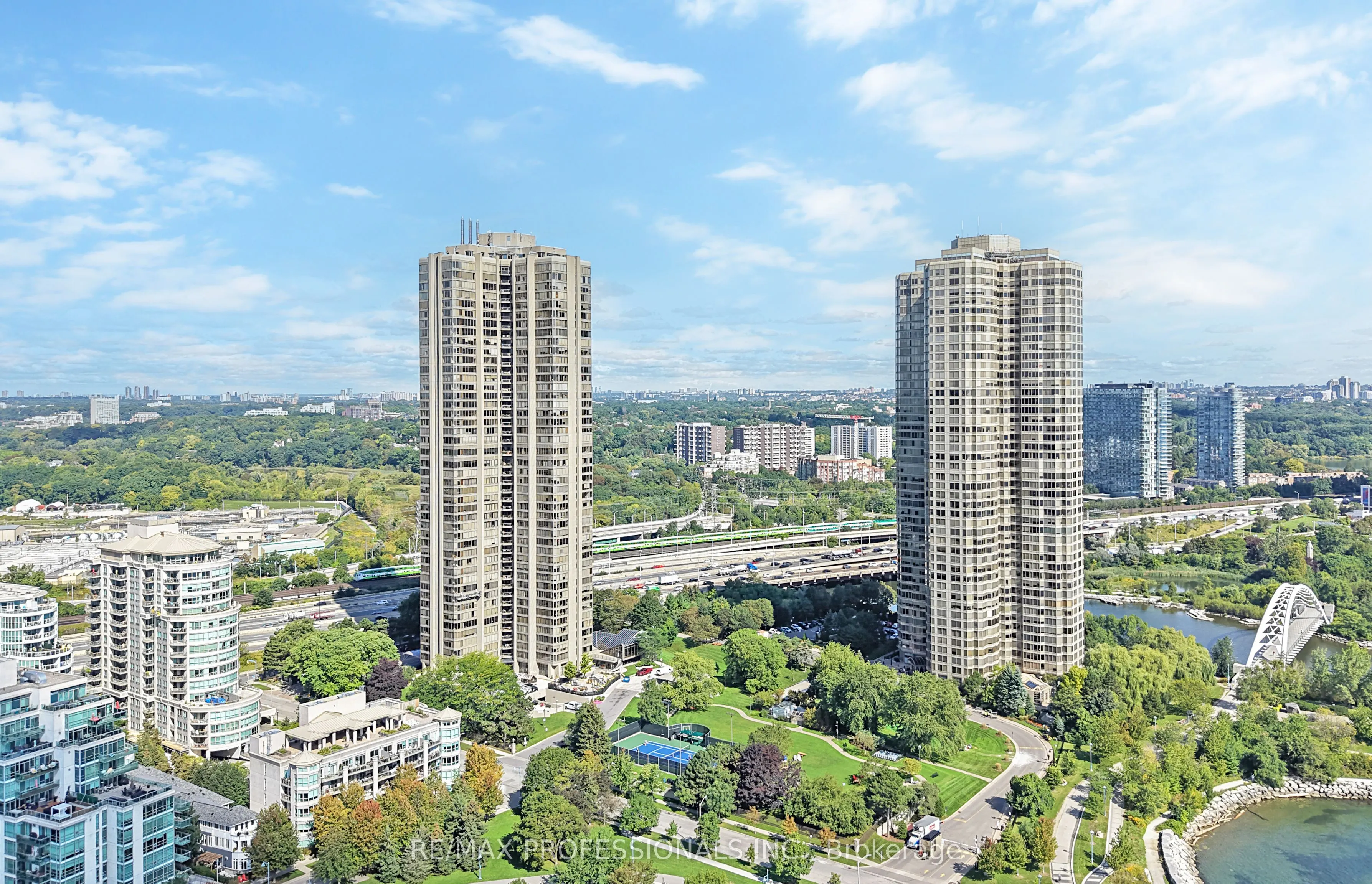 2045 Lake Shore Boulevard W #3507