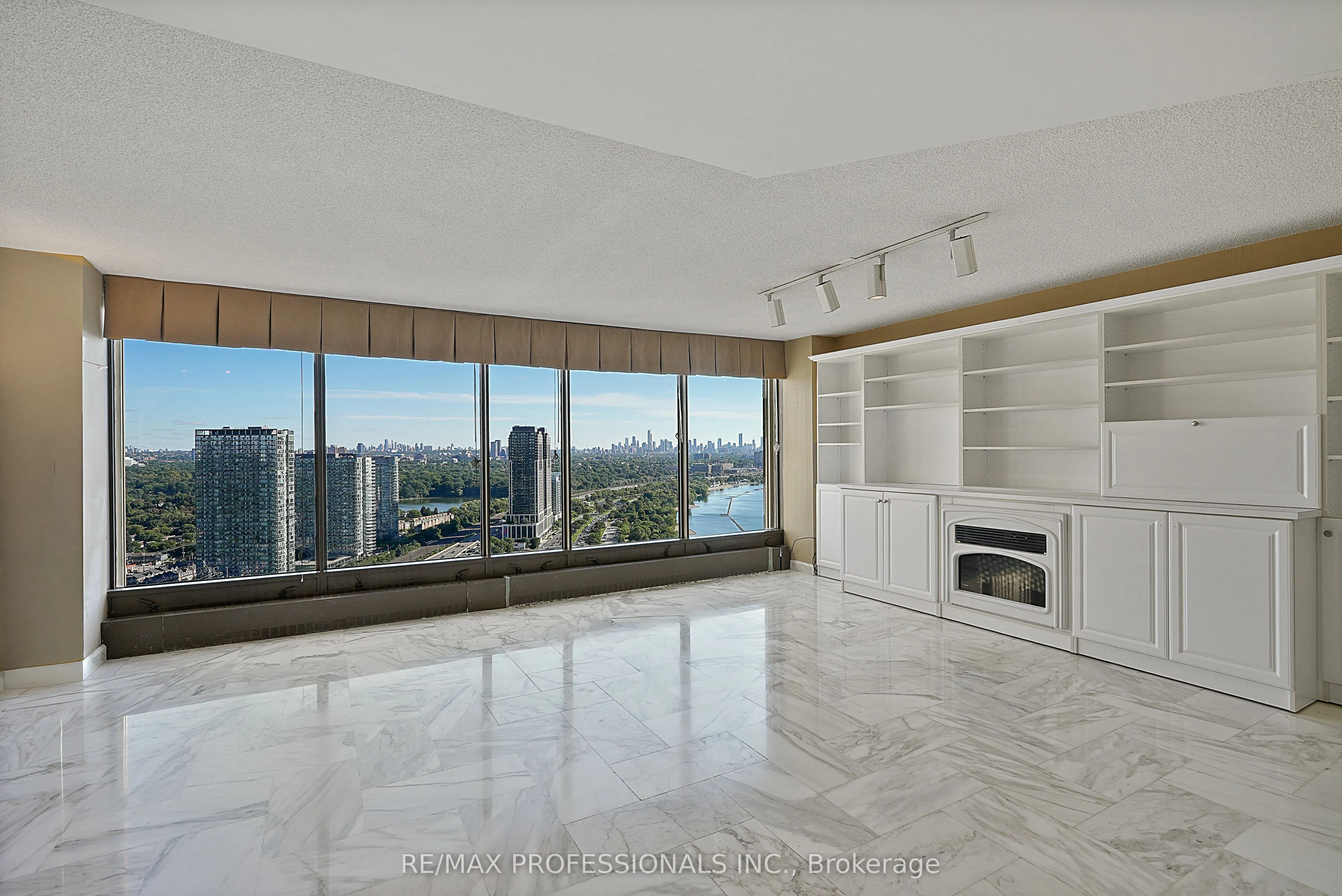 2045 Lake Shore Boulevard W #3507