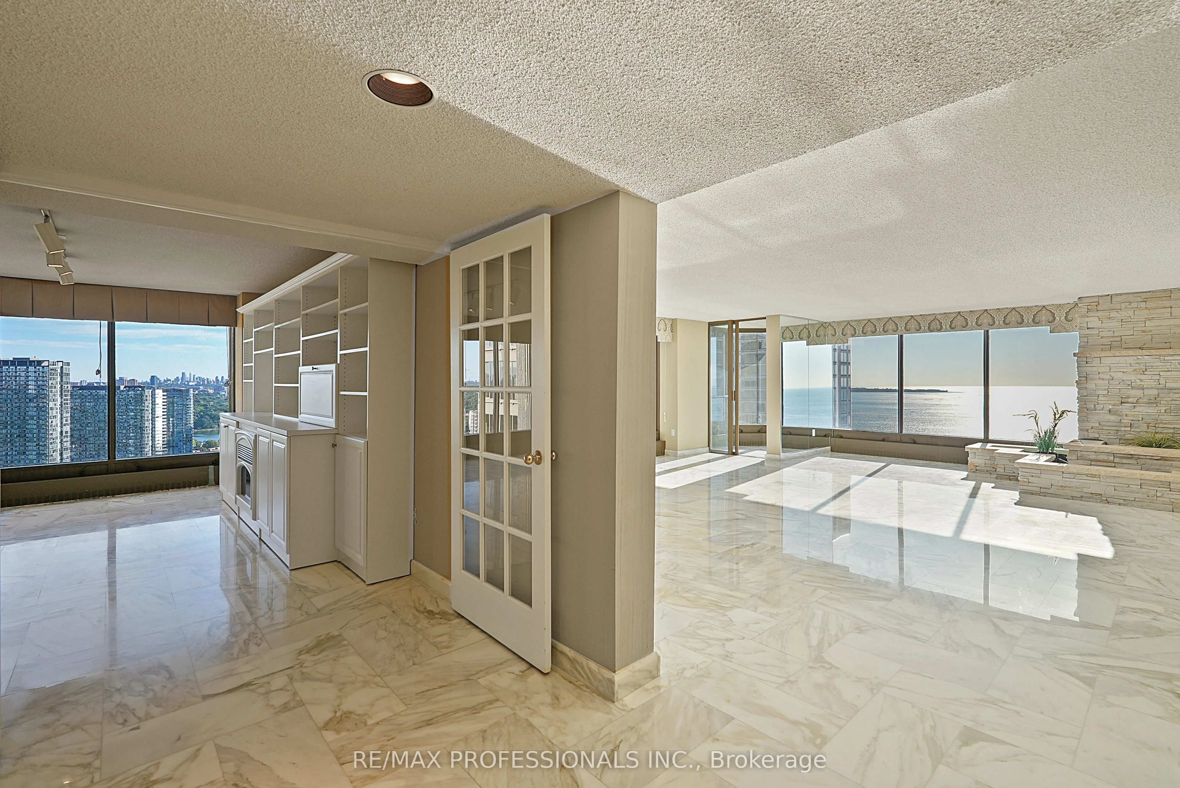 2045 Lake Shore Boulevard W #3507