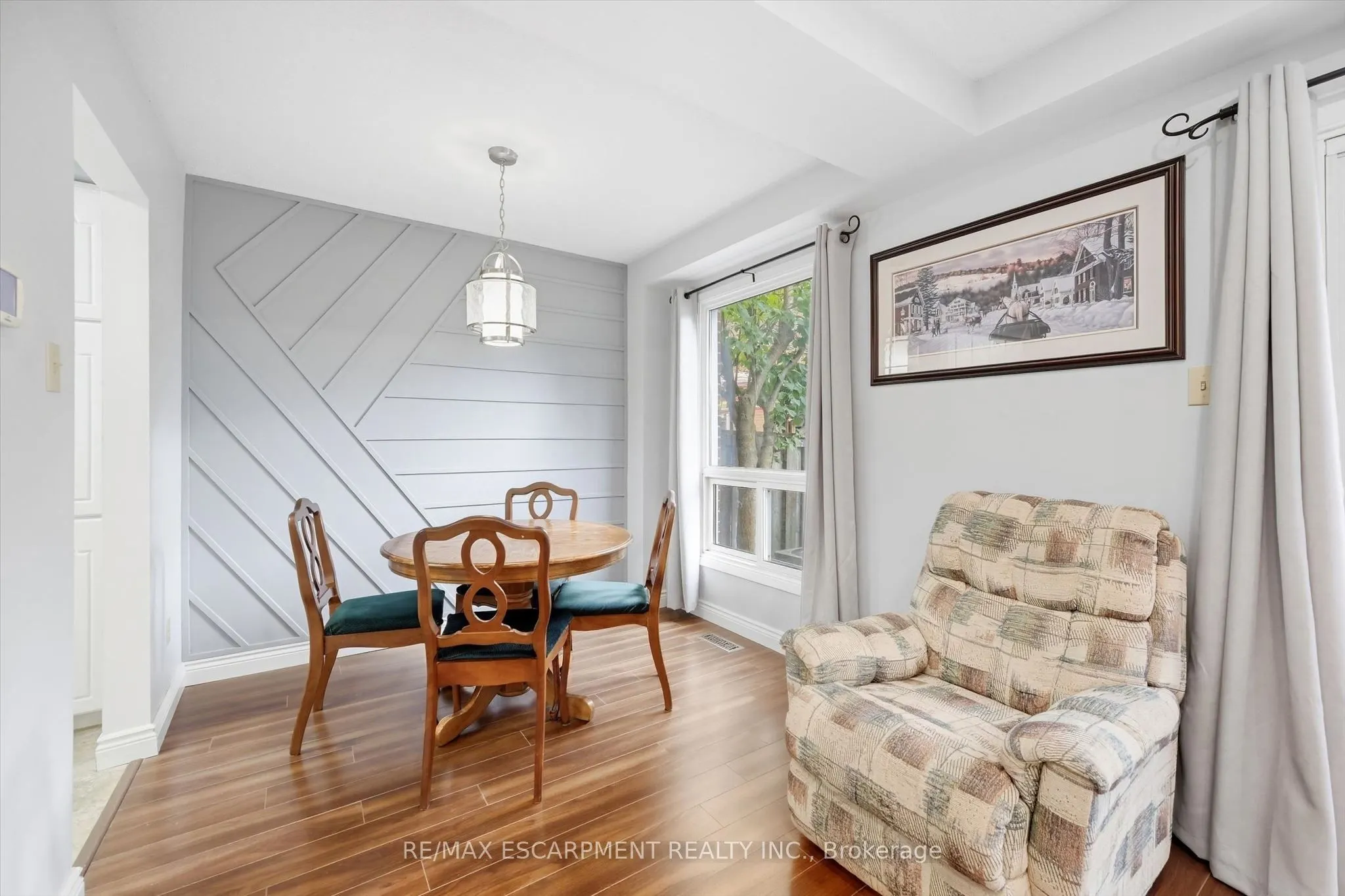 1548 Newlands Crescent #14