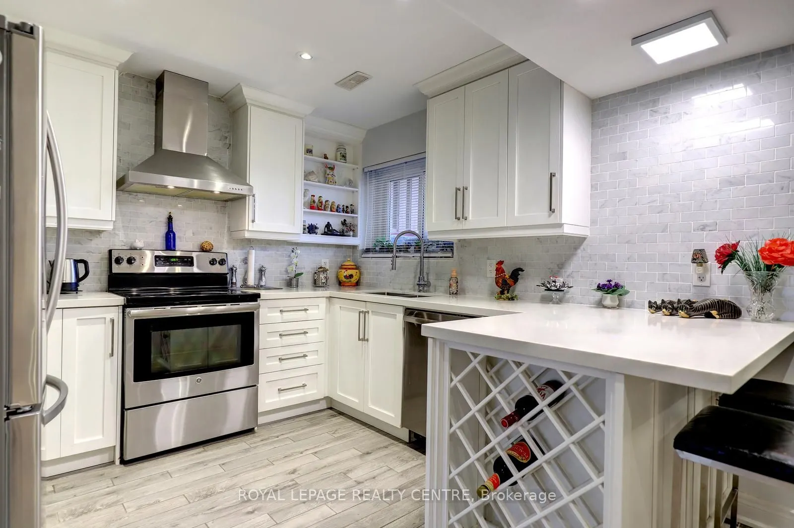 1296 Woodhill Court