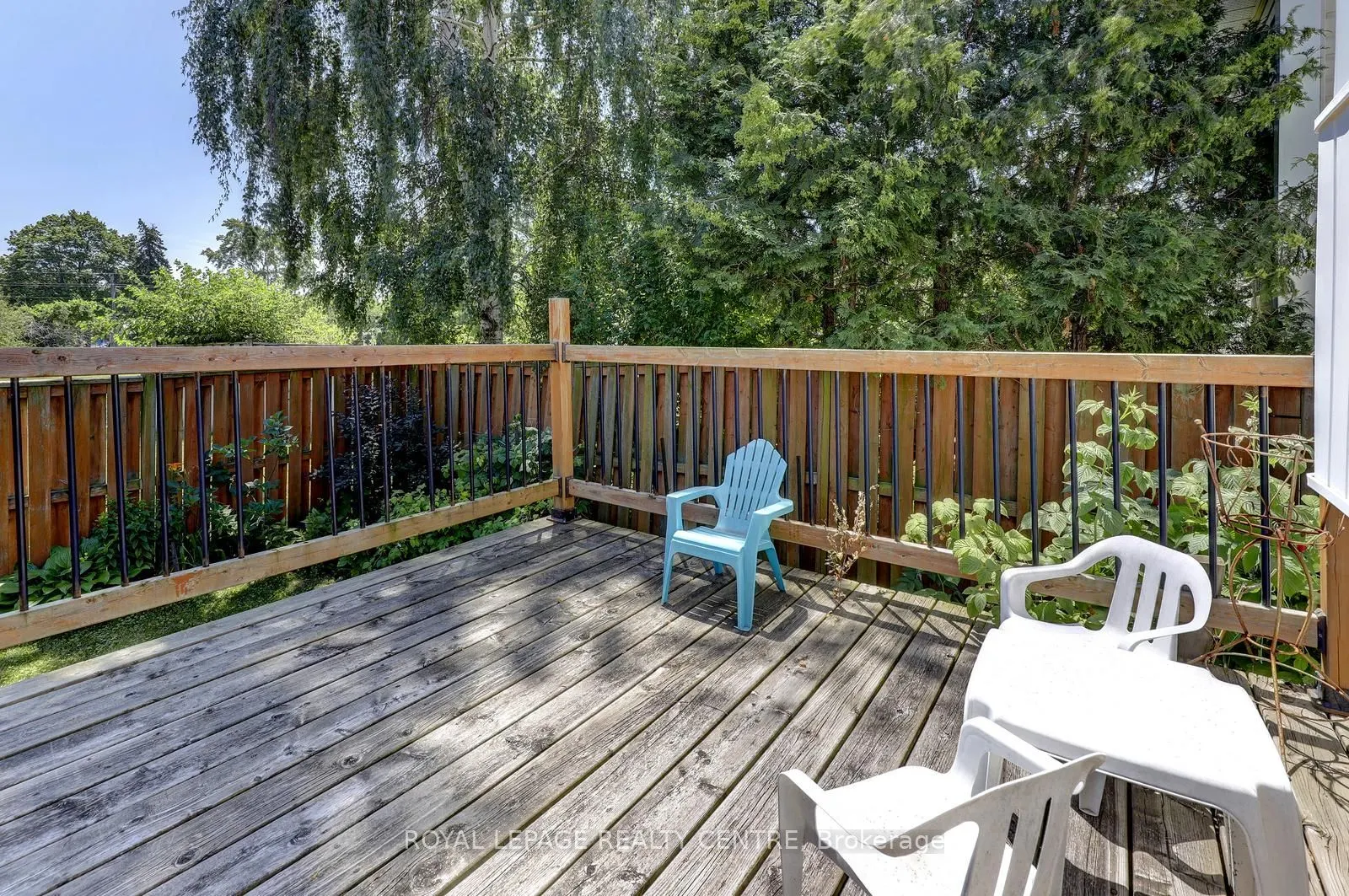 1296 Woodhill Court