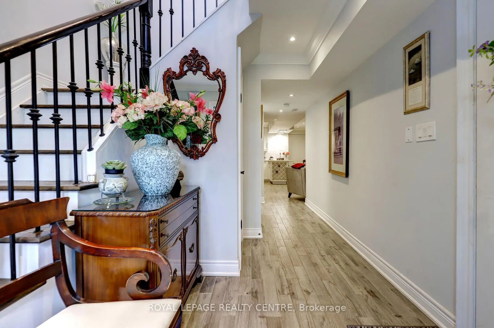 1296 Woodhill Court