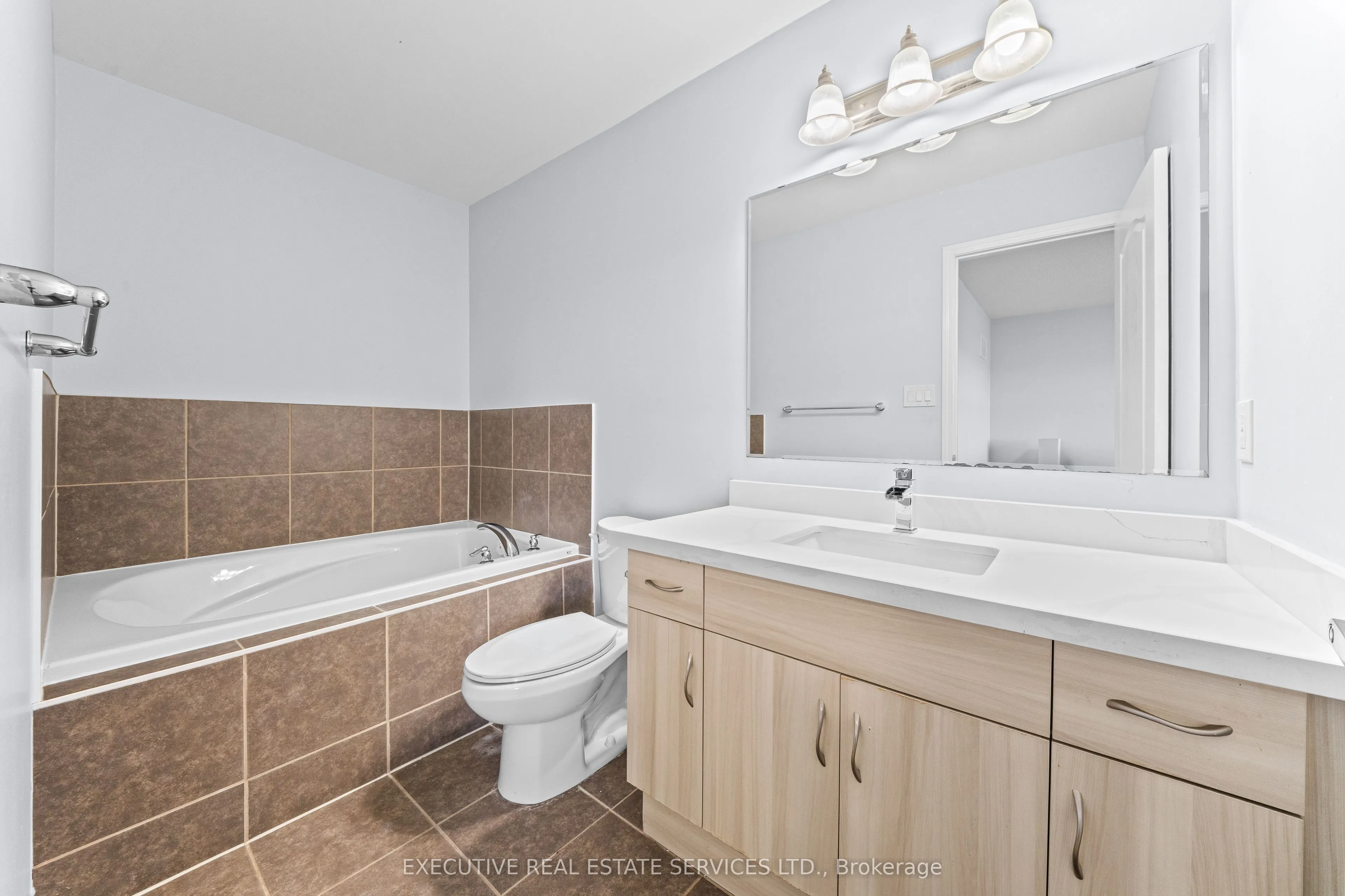 98 Bannister Crescent