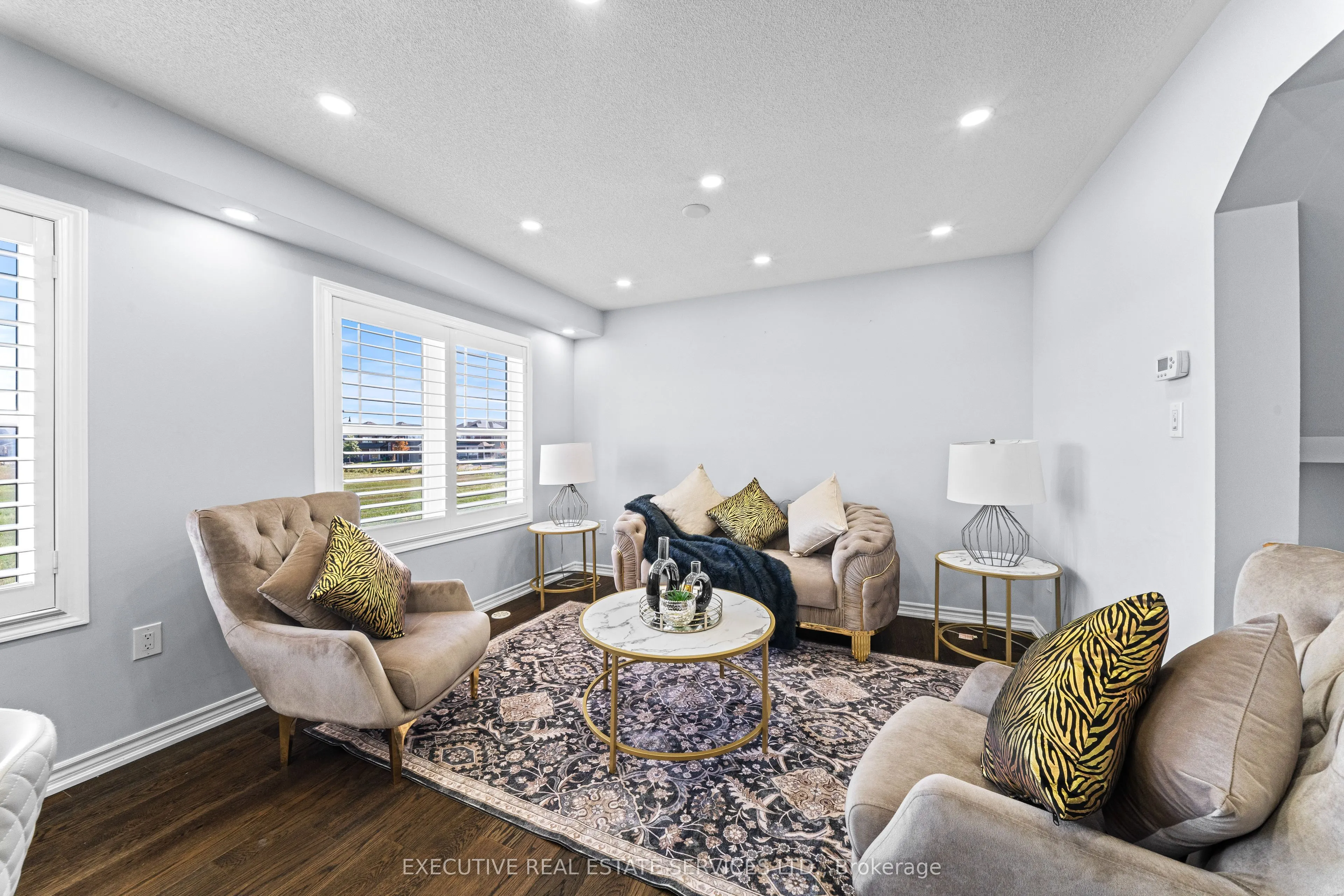98 Bannister Crescent