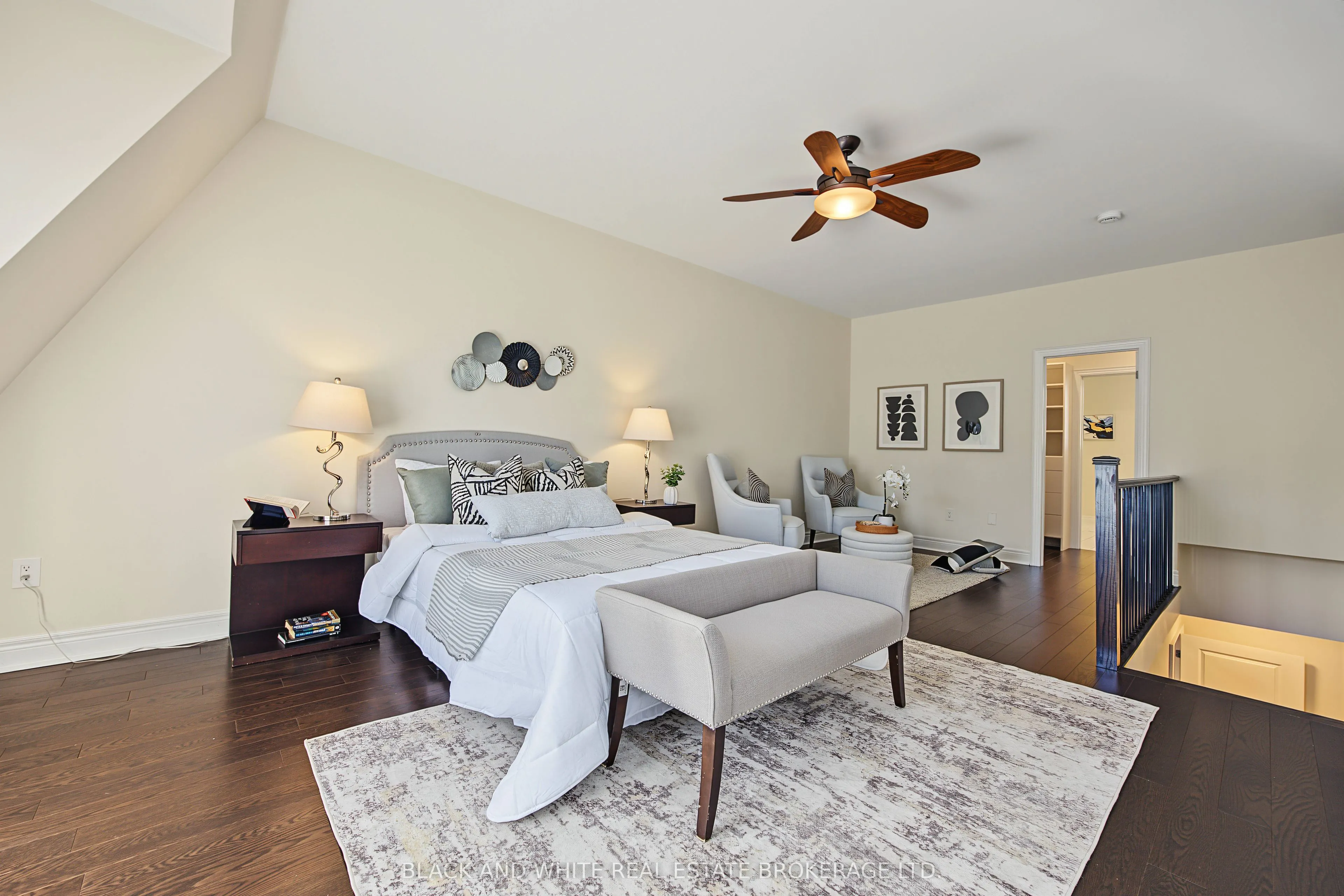45 Lobo Mews