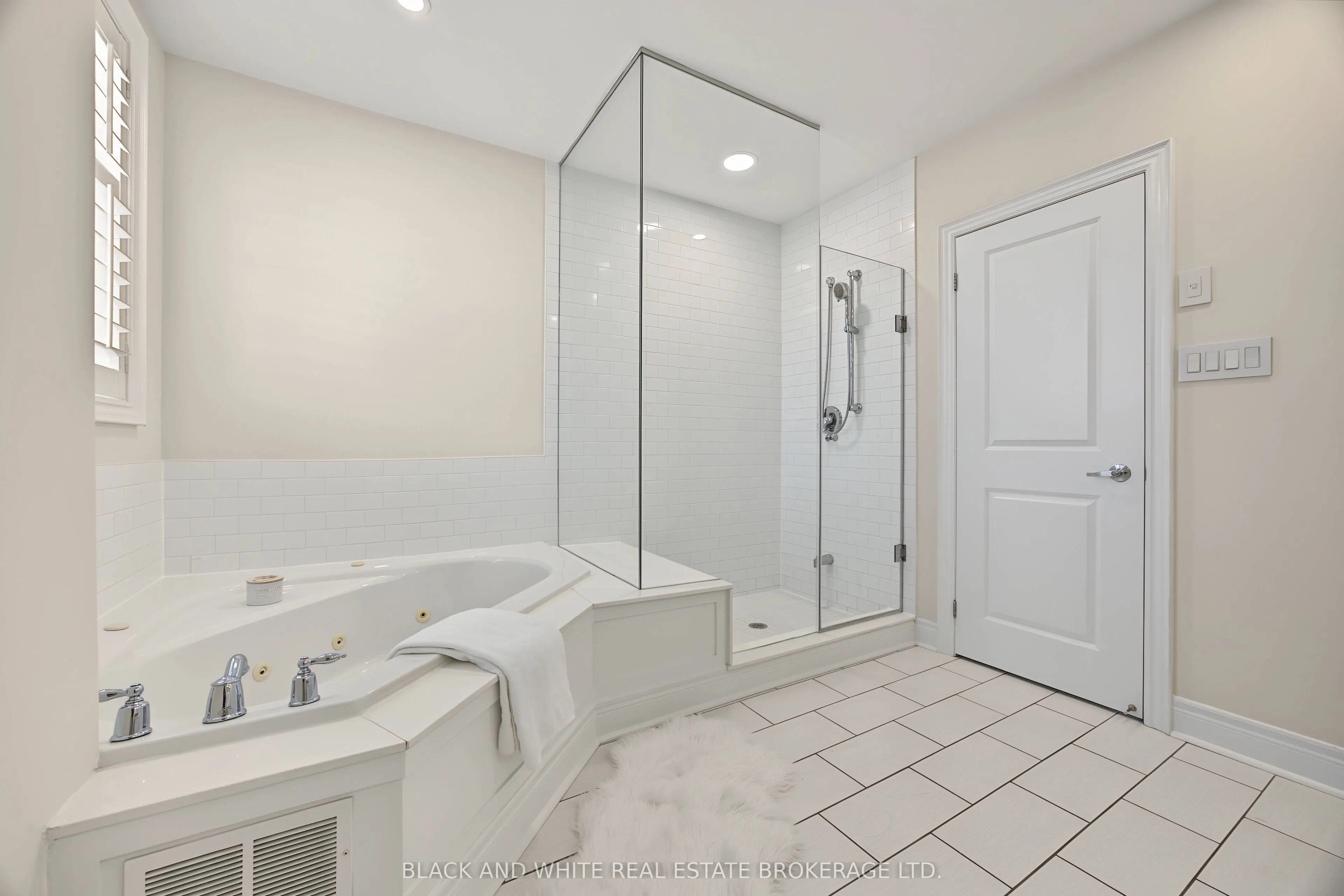 45 Lobo Mews