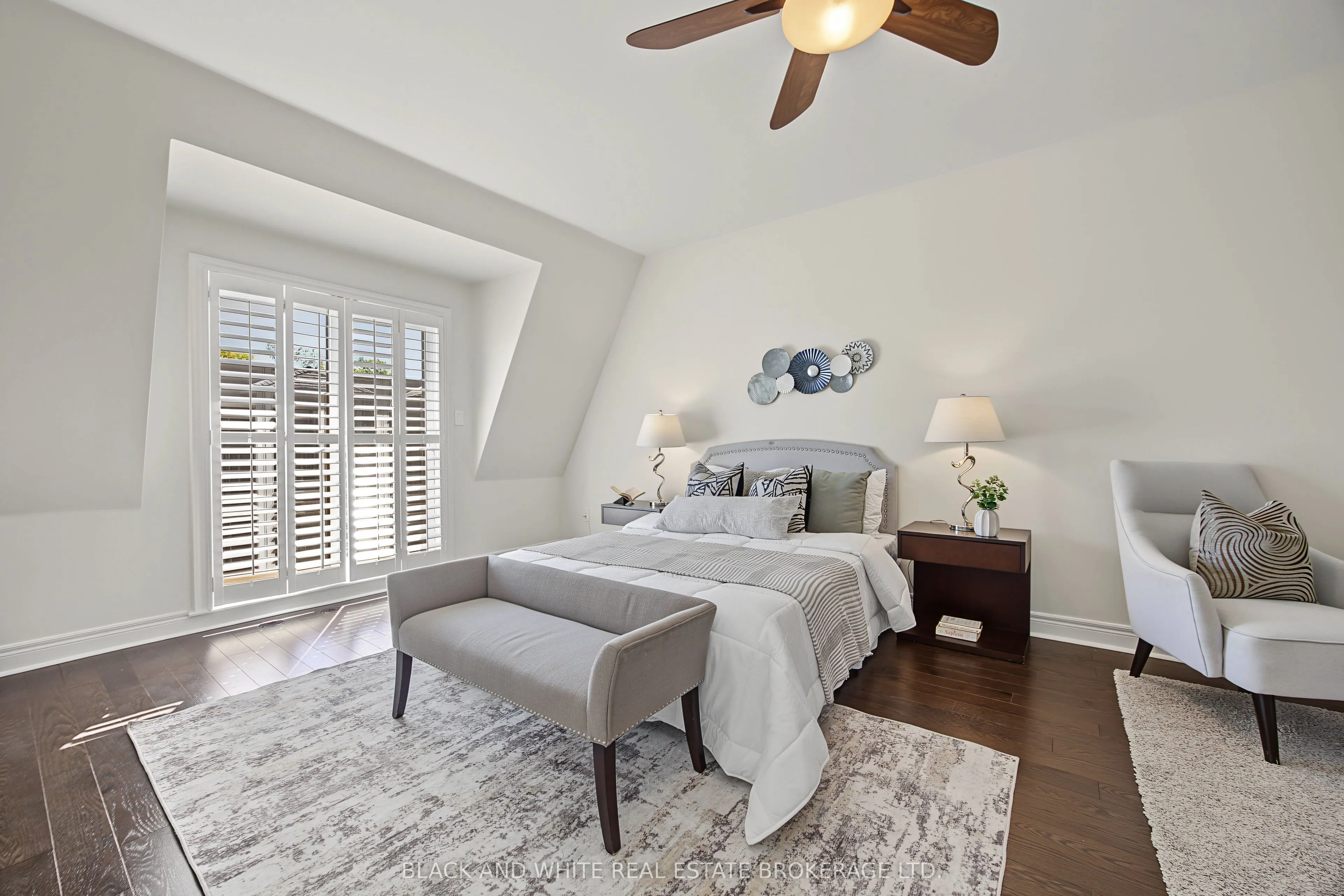 45 Lobo Mews