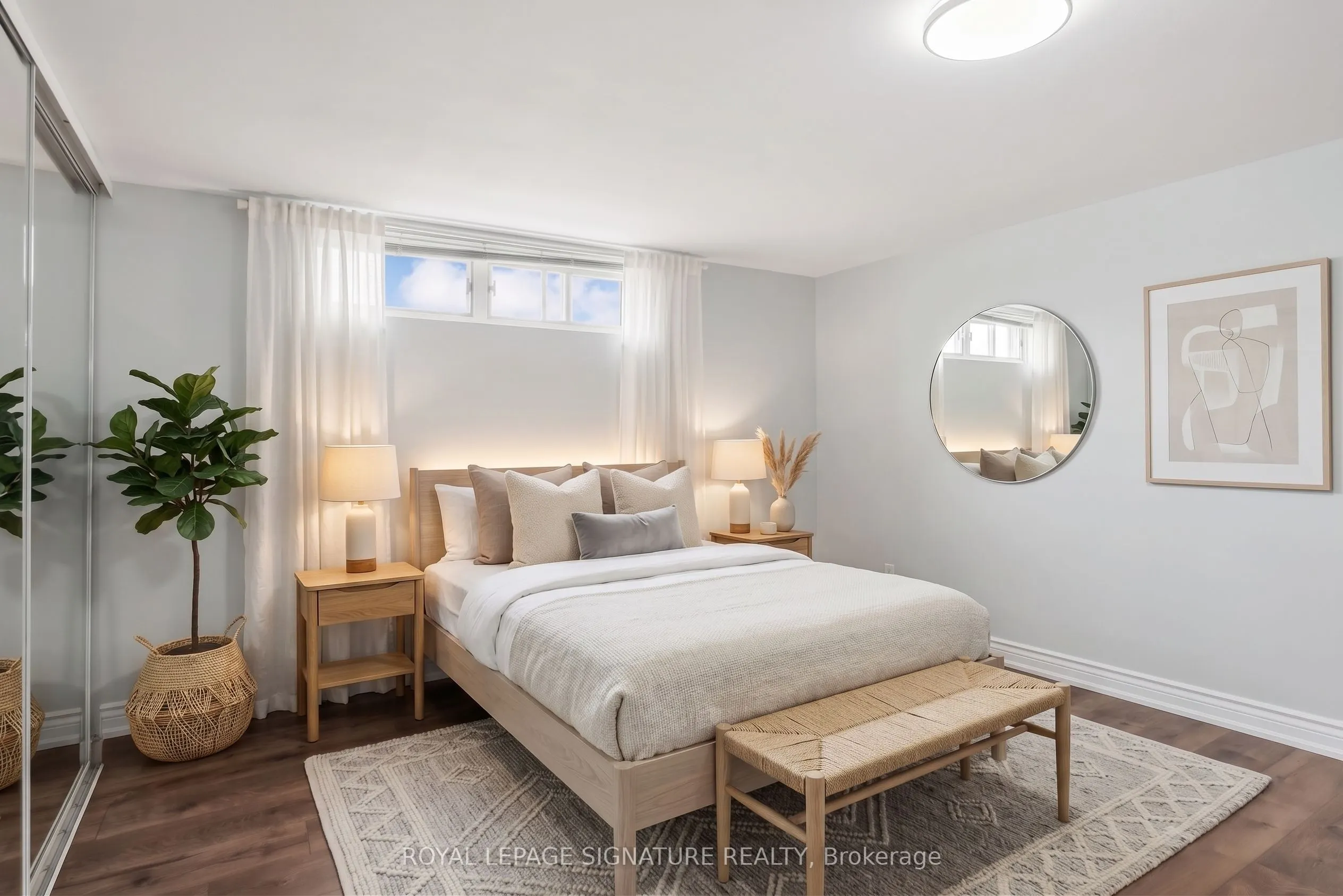 112 Foch Avenue #Lower