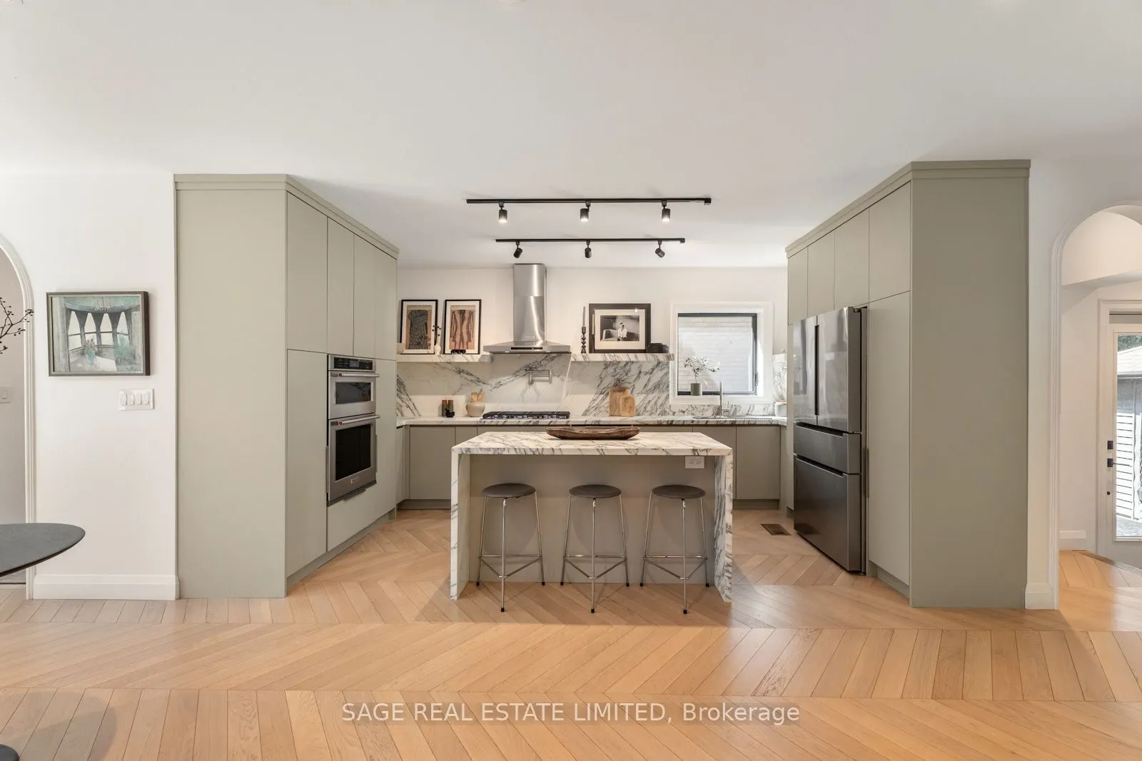 6 Westrose Avenue