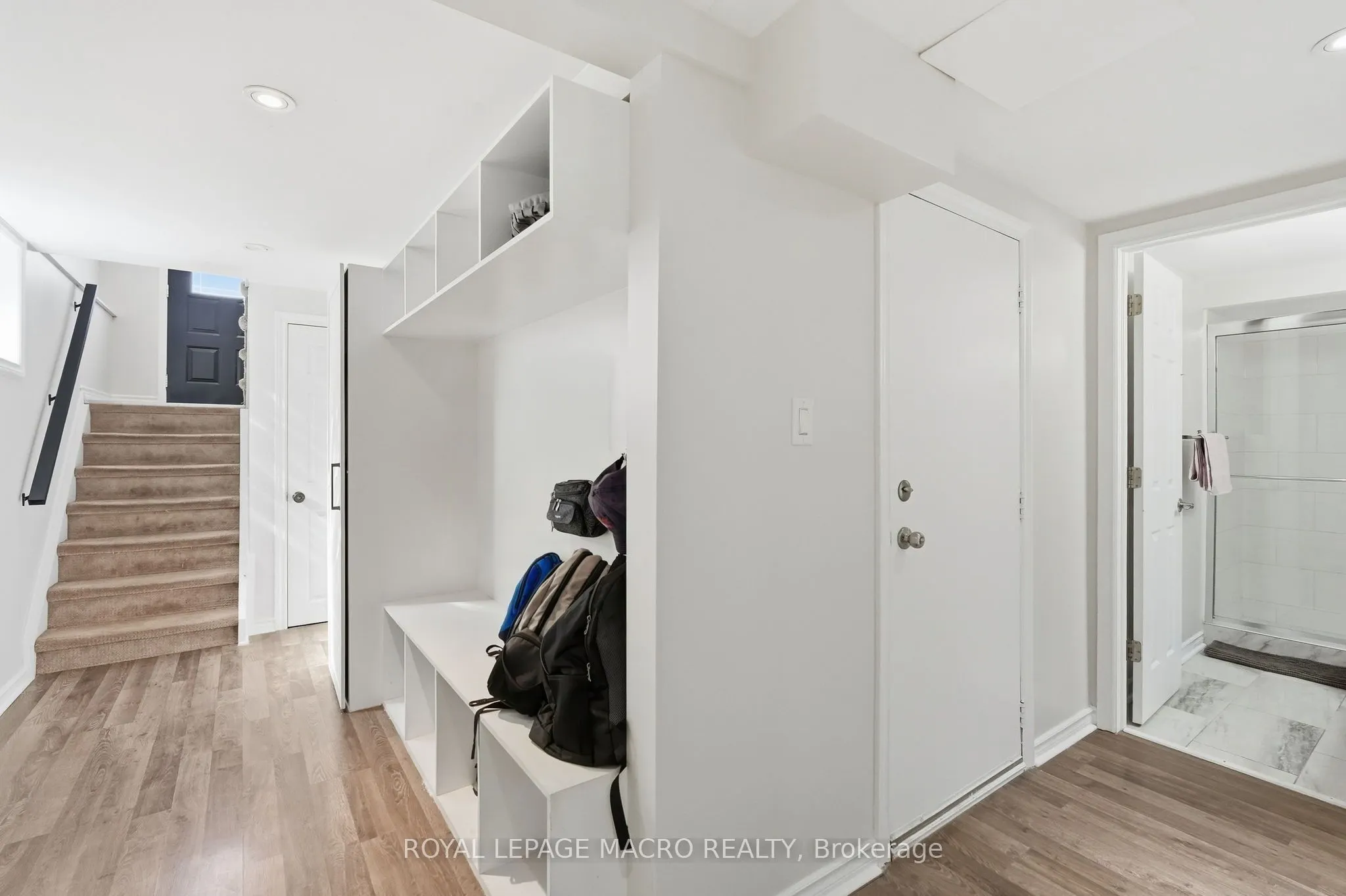 2328 Malcolm Crescent