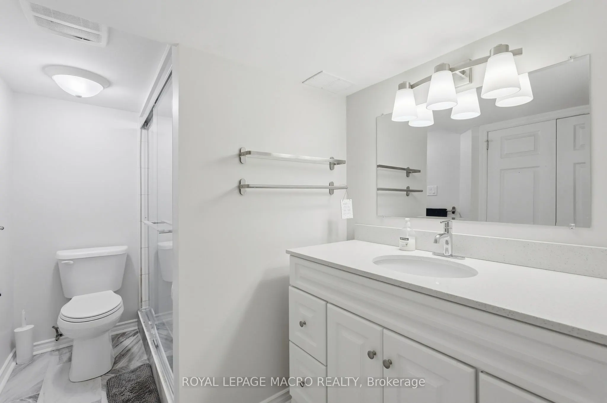 2328 Malcolm Crescent