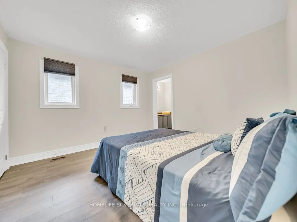15 Puffin Crescent