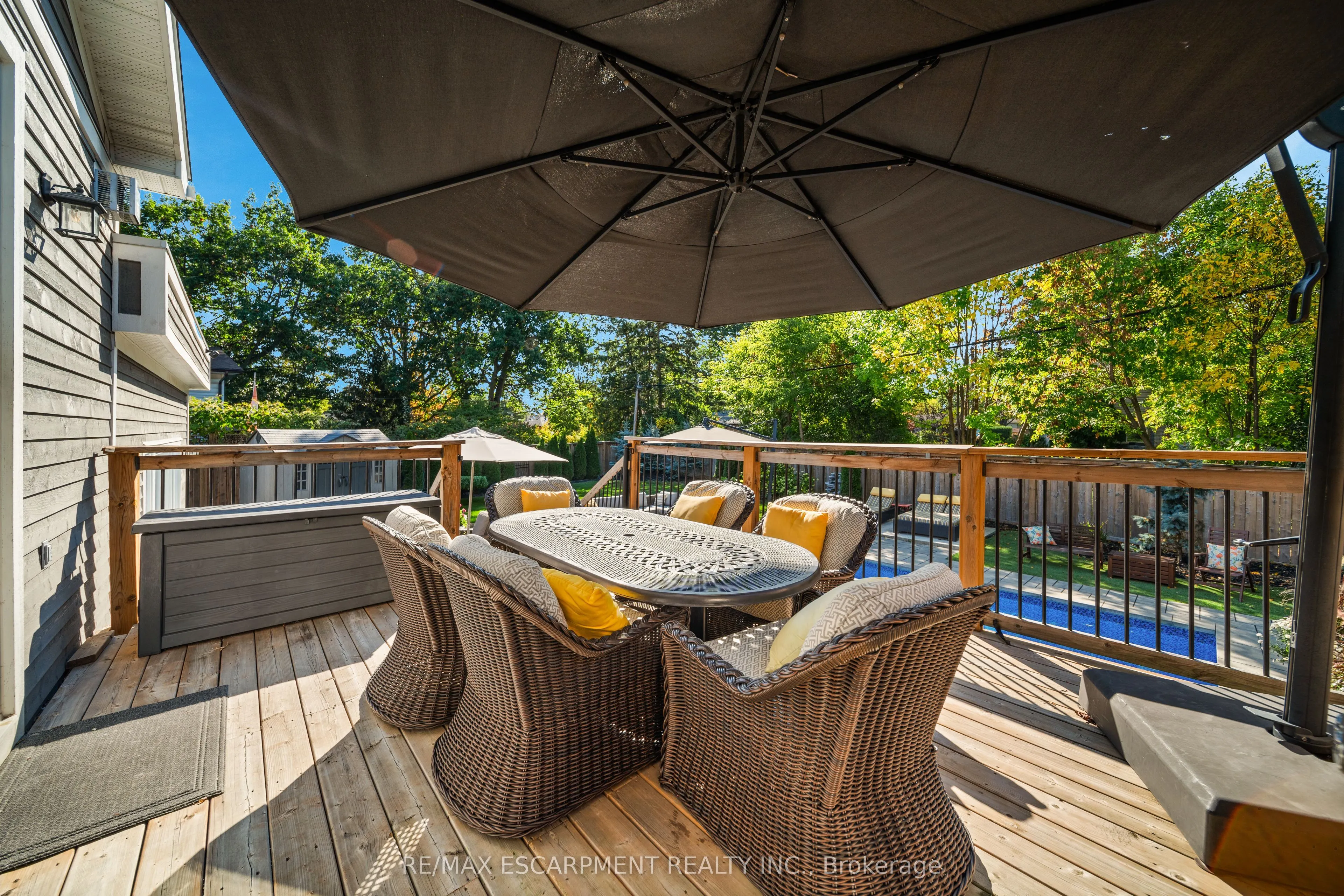 296 Kent Crescent