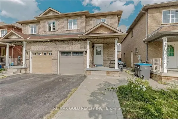 35 Ridgefield Court
