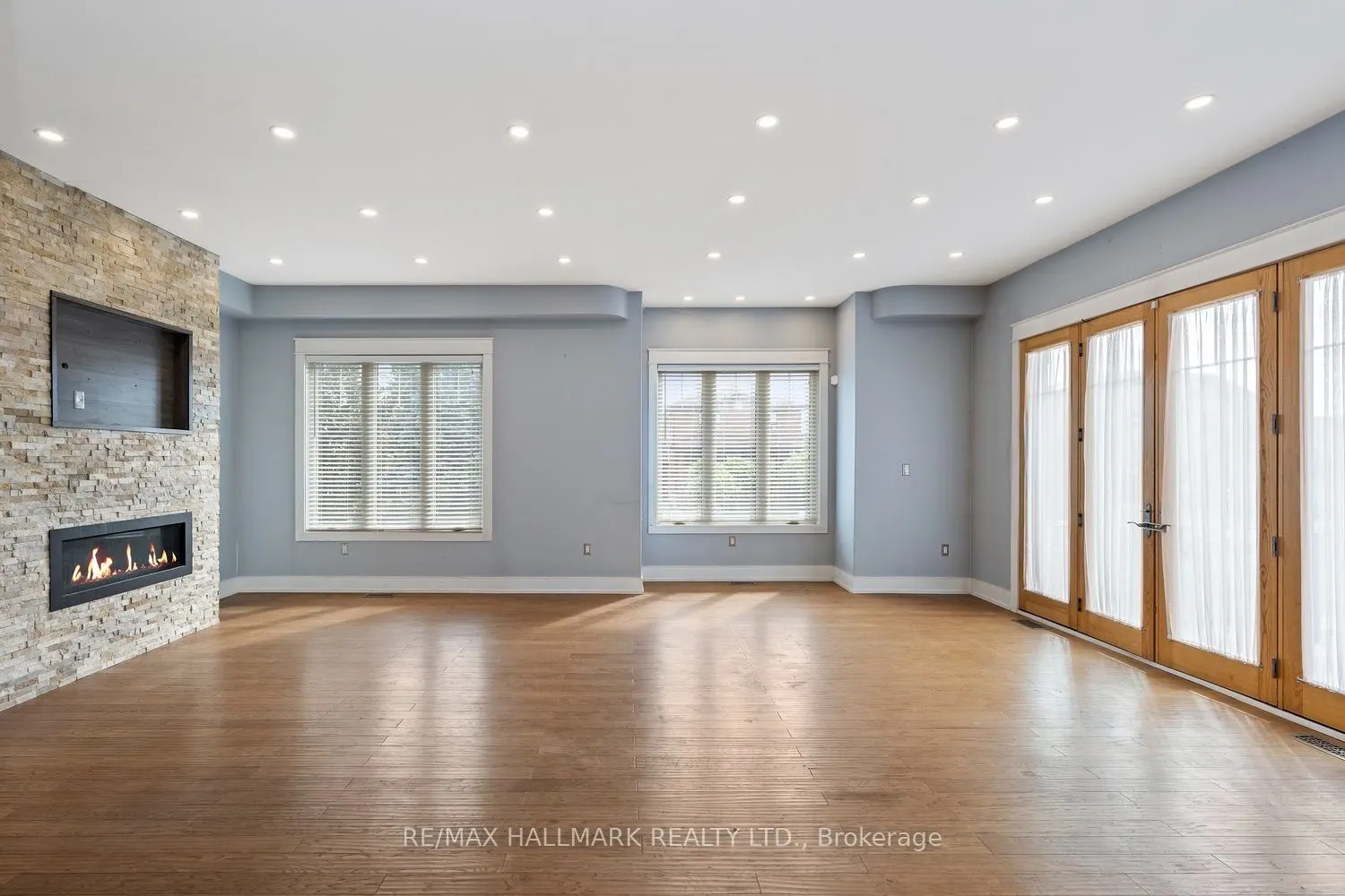 10 Sunray Crescent