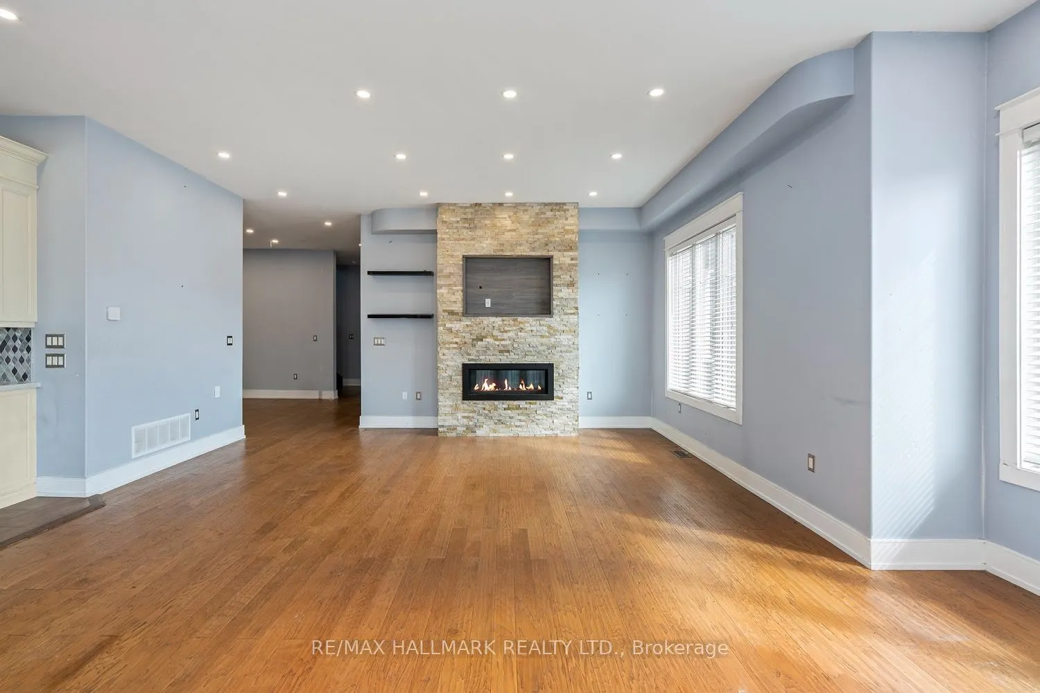 10 Sunray Crescent
