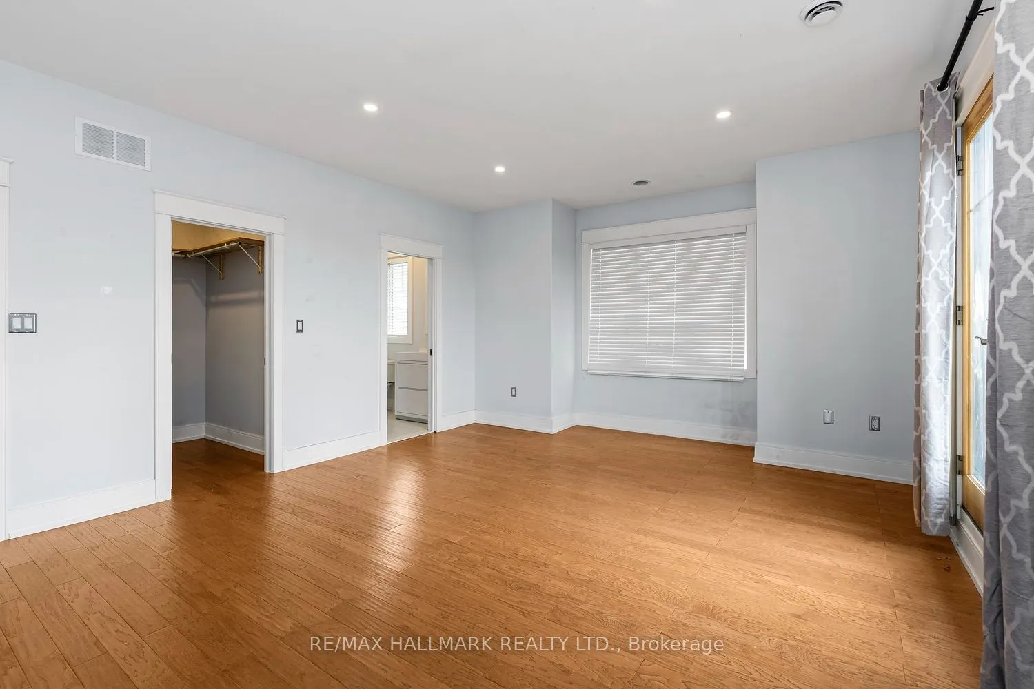 10 Sunray Crescent